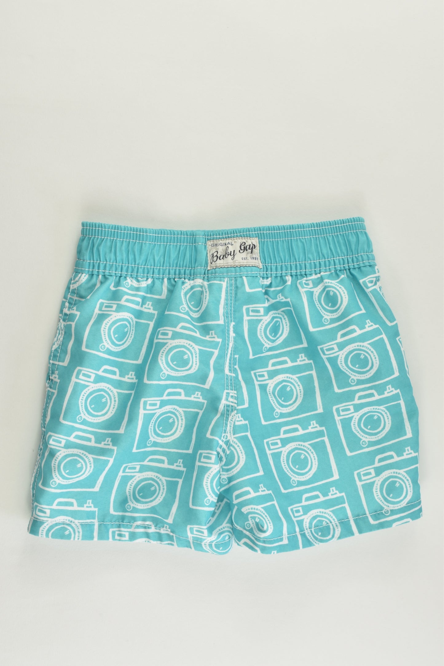 Baby Gap Size 1-2 (90 cm) Cameras Board Shorts