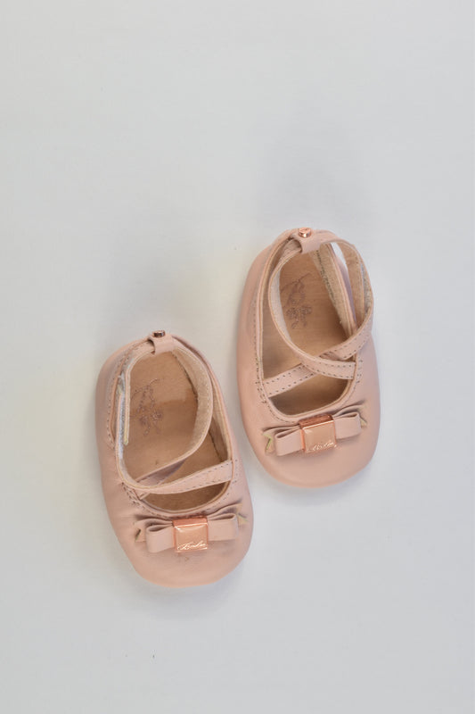 Baker Size 3-6 months (00) Leather Pre-Walkers