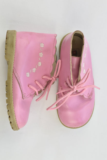 BB Kids Size 9 Leather Shoes