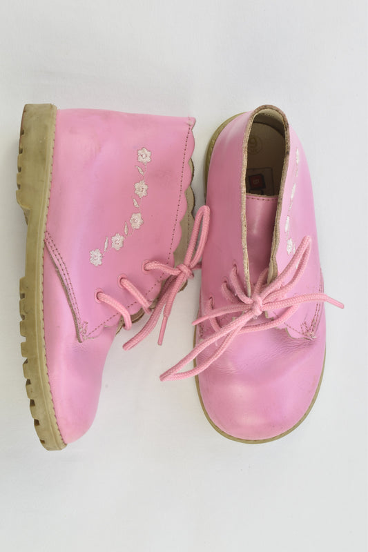 BB Kids Size 9 Leather Shoes