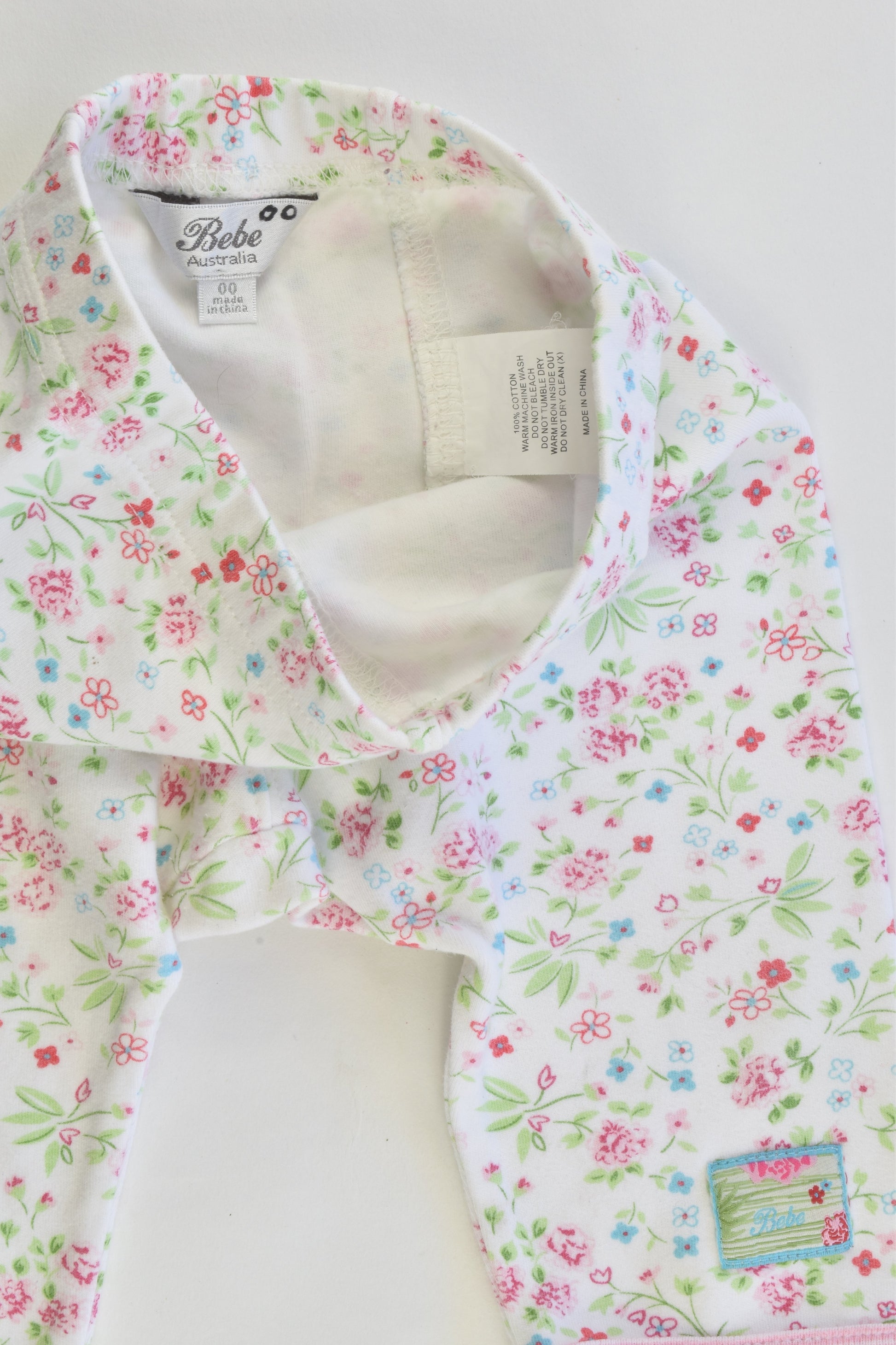 Bebe Australia Size 00 Floral Pants