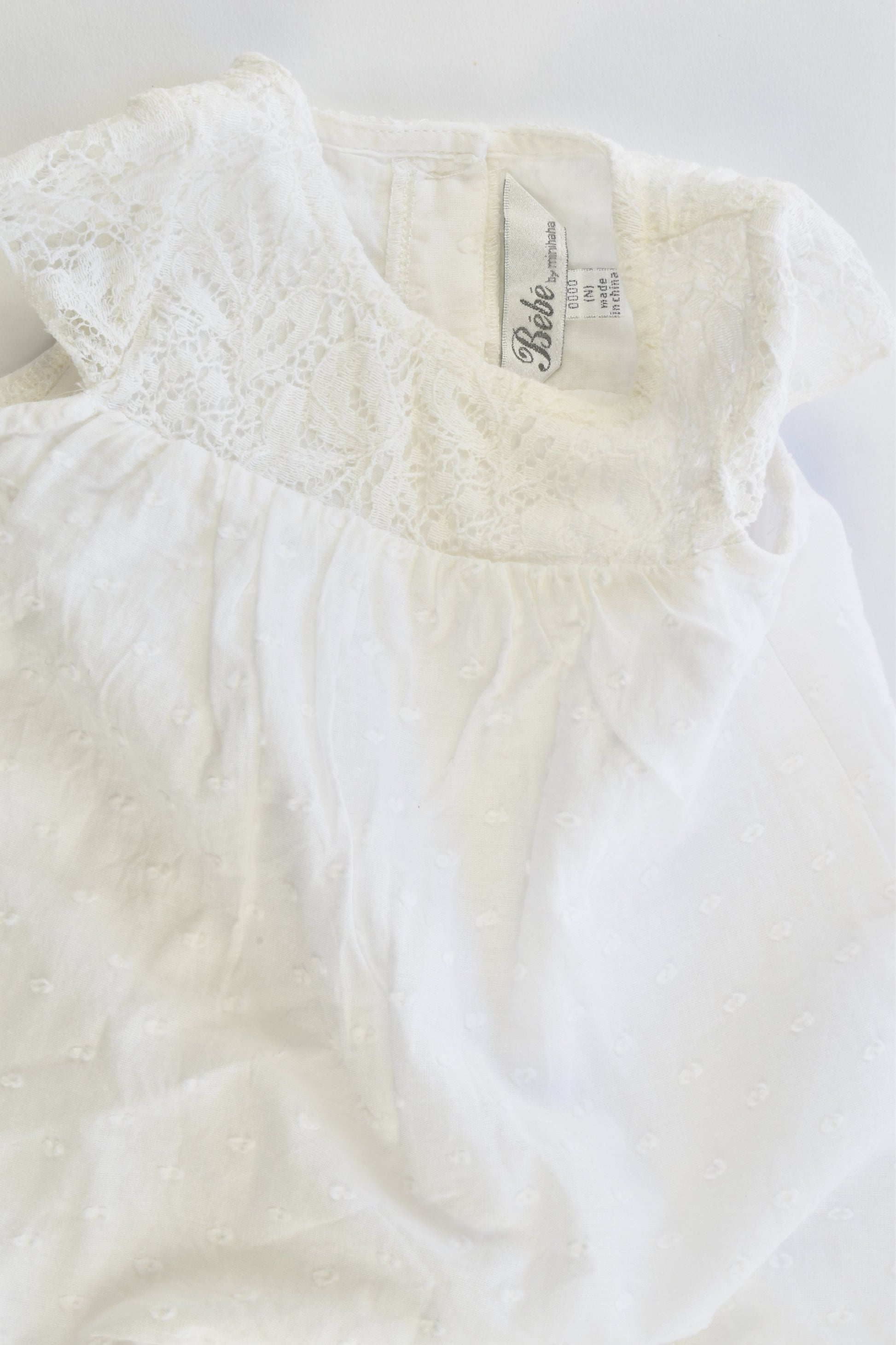 Bébé By Minihaha Size 0000 (Newborn) Lined Lace Romper