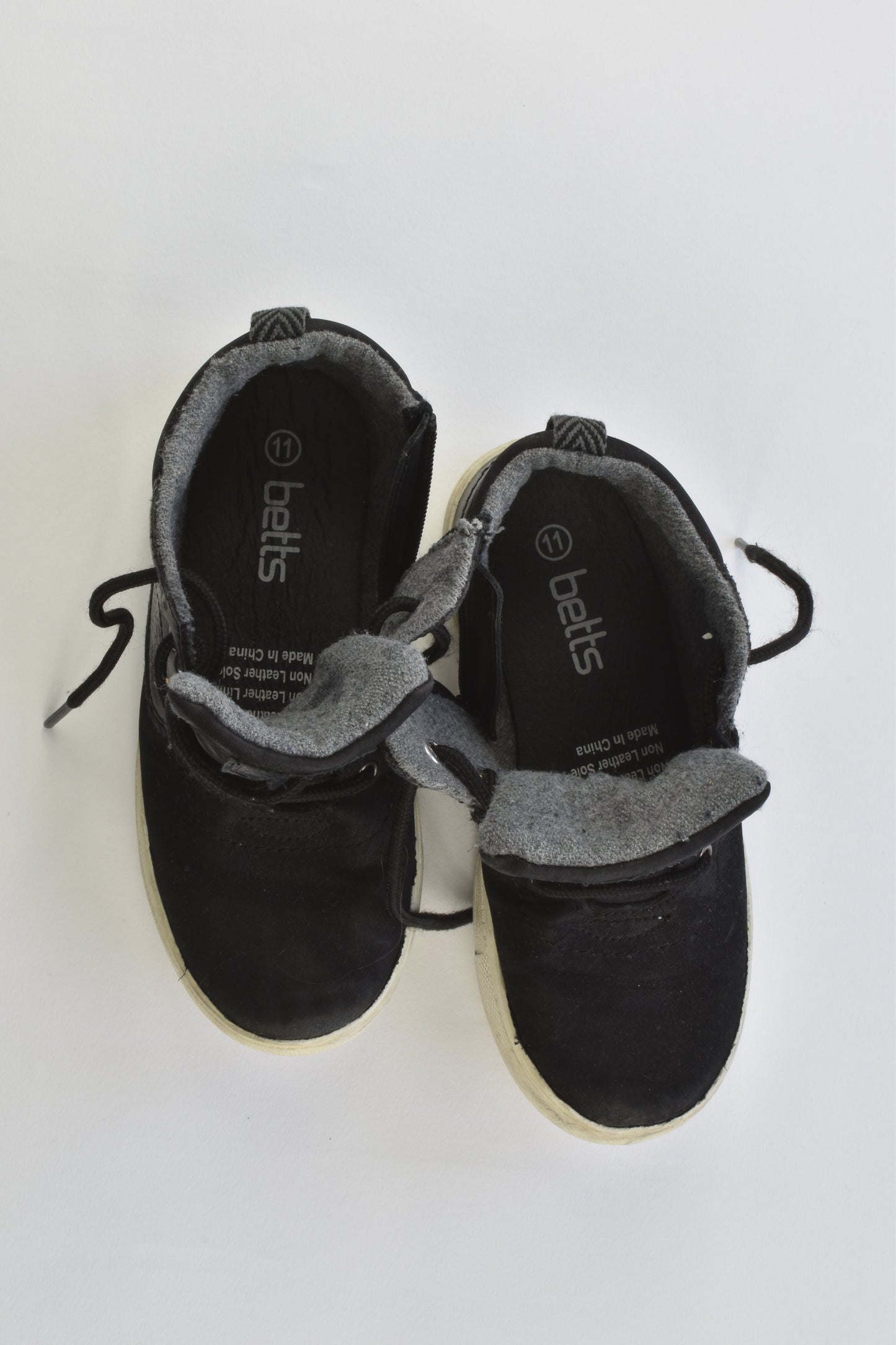 Betts Size 11 Shoes