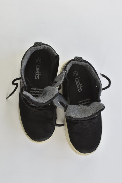 Betts Size 11 Shoes