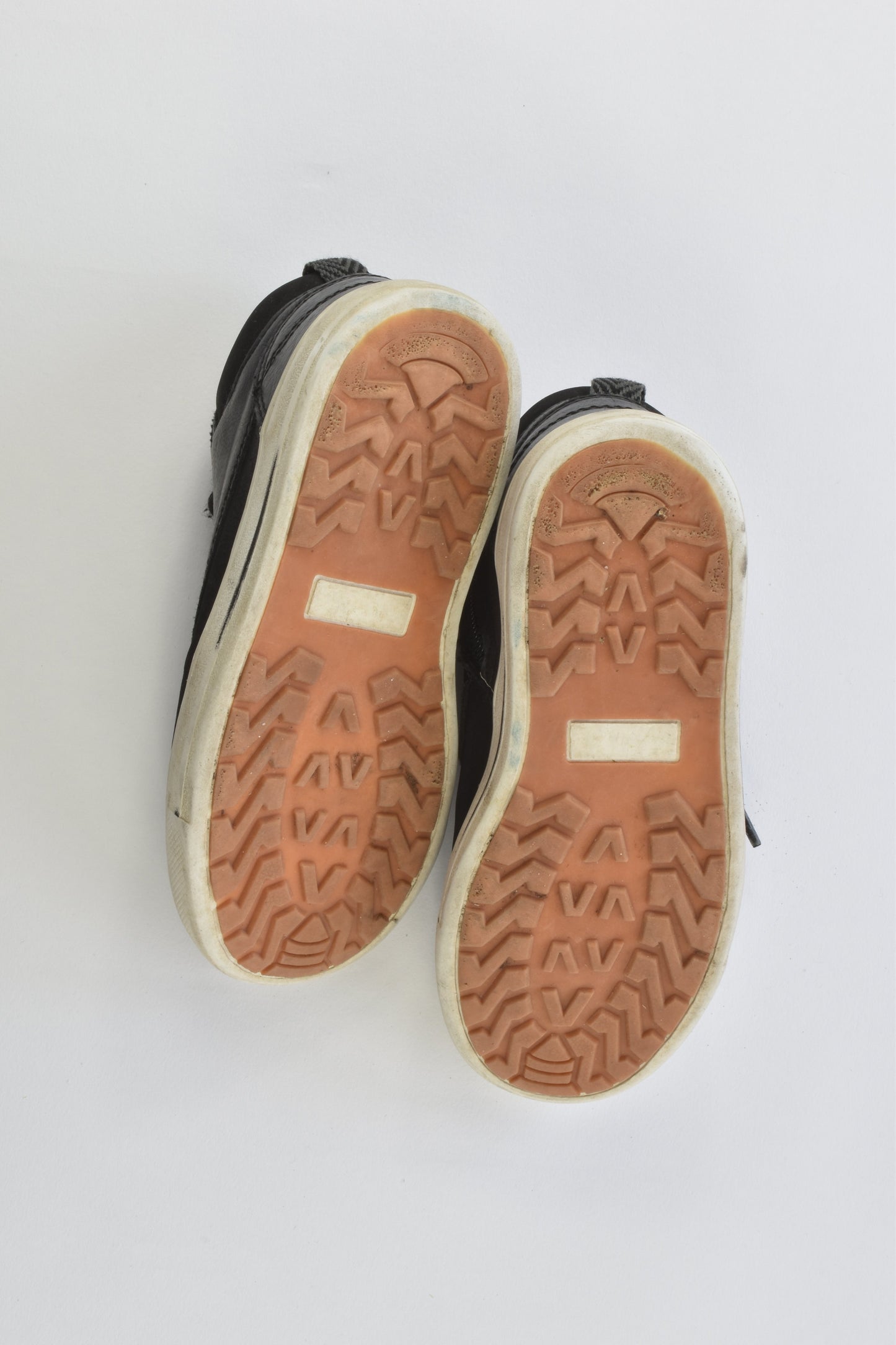 Betts Size 11 Shoes