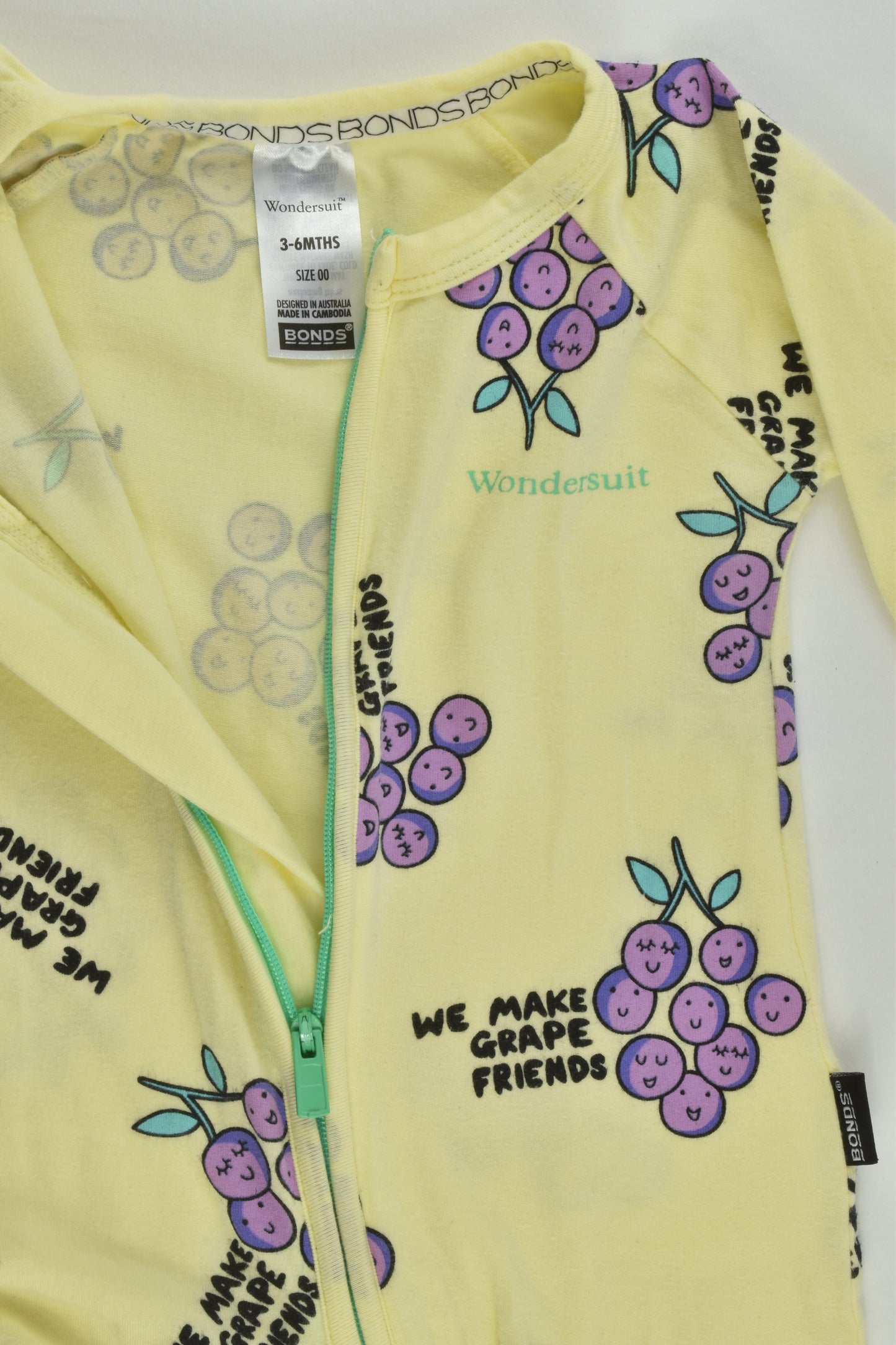 Bonds Size 00 'We Make Grape Friends' Wondersuit