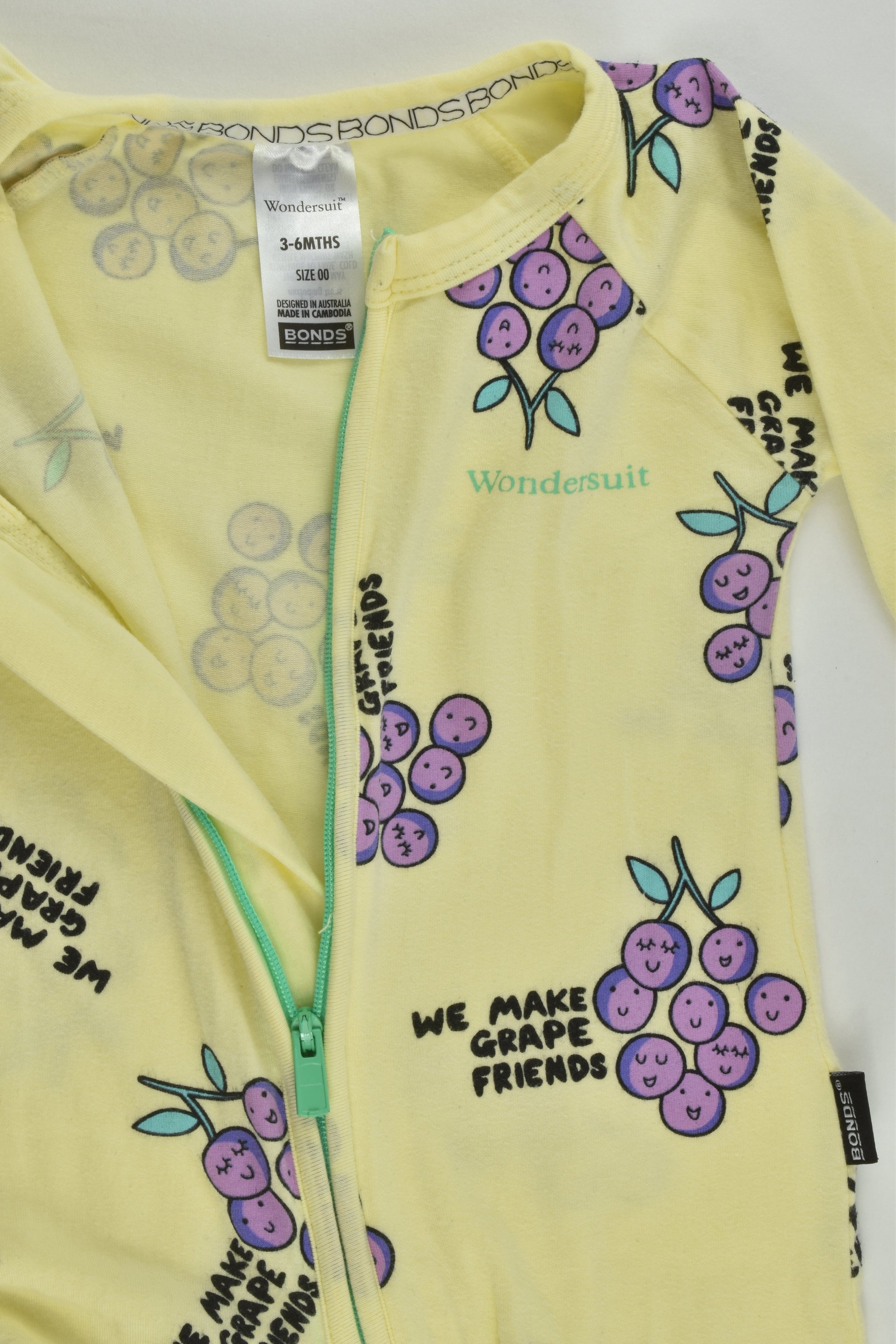 Bonds Size 00 'We Make Grape Friends' Wondersuit