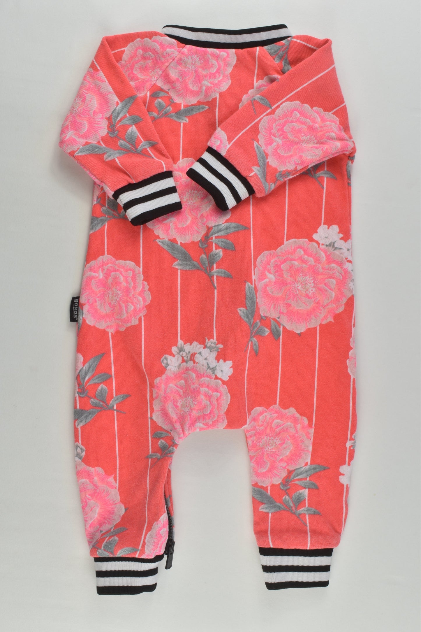 Bonds Size 000 (0-3 months) Floral Sweater Zip Suit