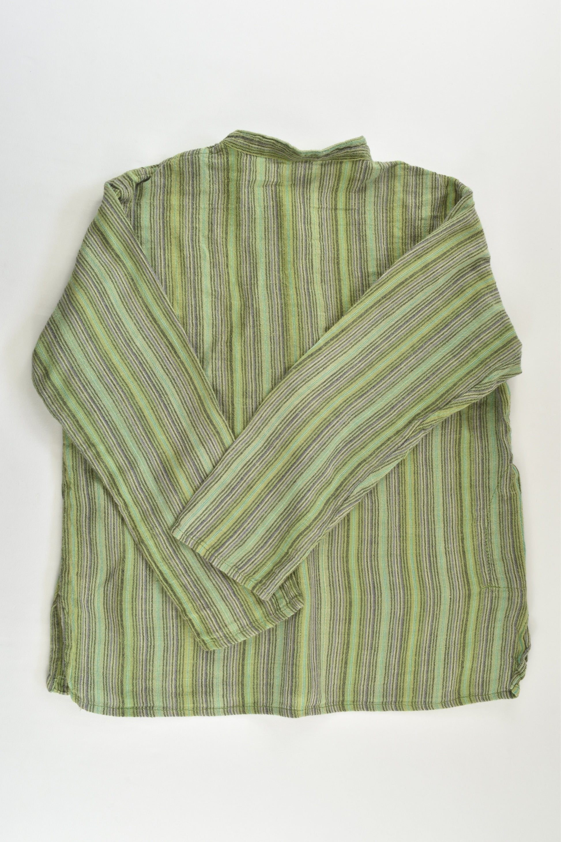 Brand Unknown (Nepal) Size approx 5-6 Shirt
