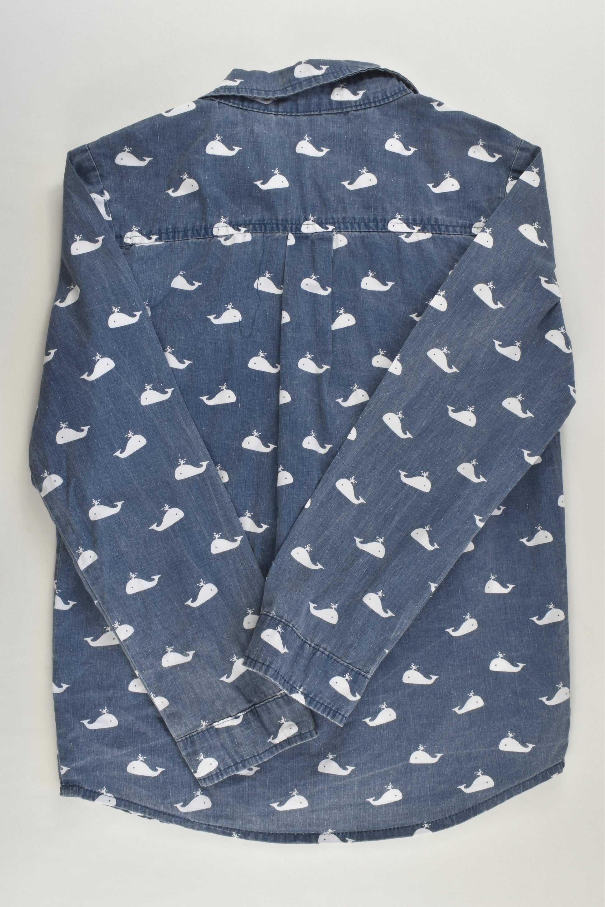 Brand Unknown Size 6 Faded-look Whale Shirt