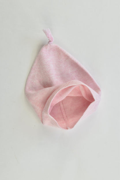 Brand Unknown Size approx 0-3 months Knitted Beanie
