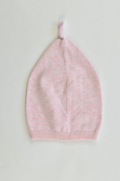 Brand Unknown Size approx 0-3 months Knitted Beanie