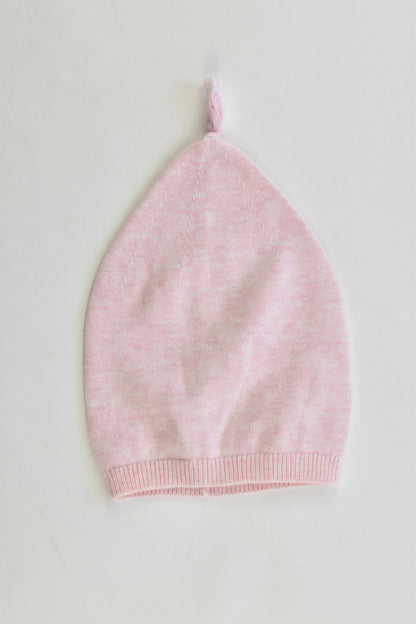 Brand Unknown Size approx 0-3 months Knitted Beanie