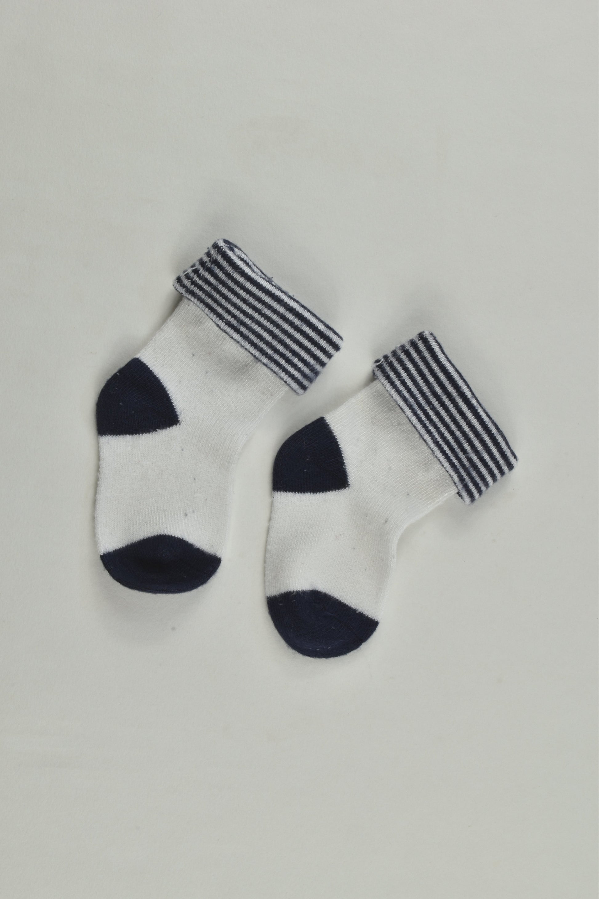 Brand Unknown Size approx 000 months Socks