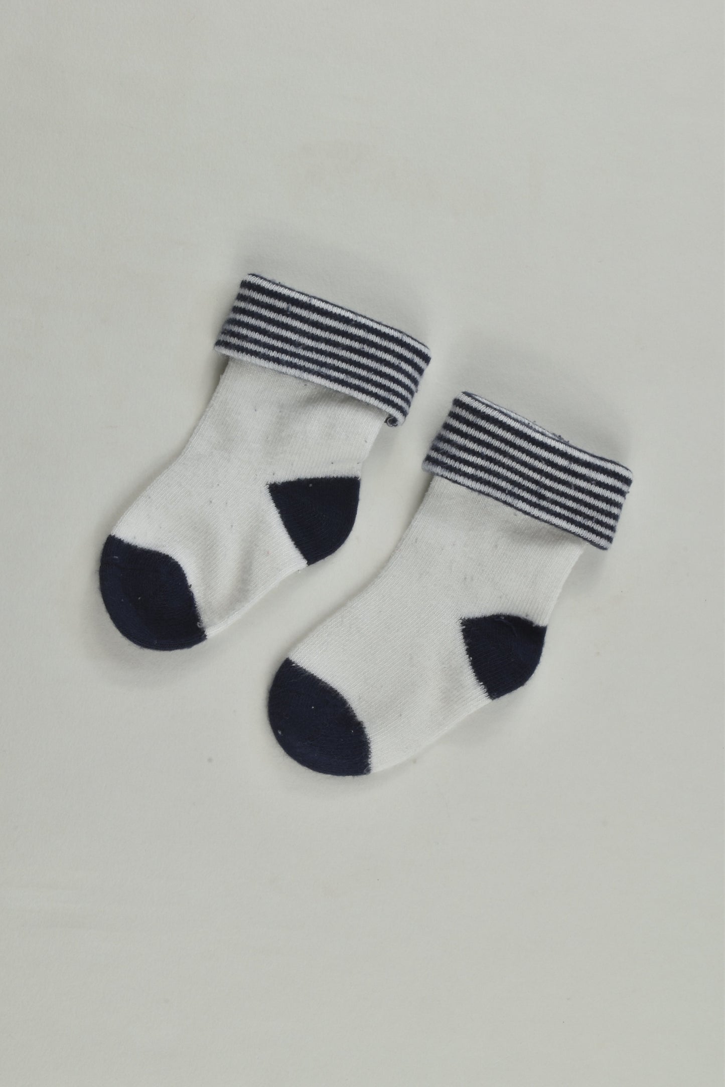 Brand Unknown Size approx 000 months Socks