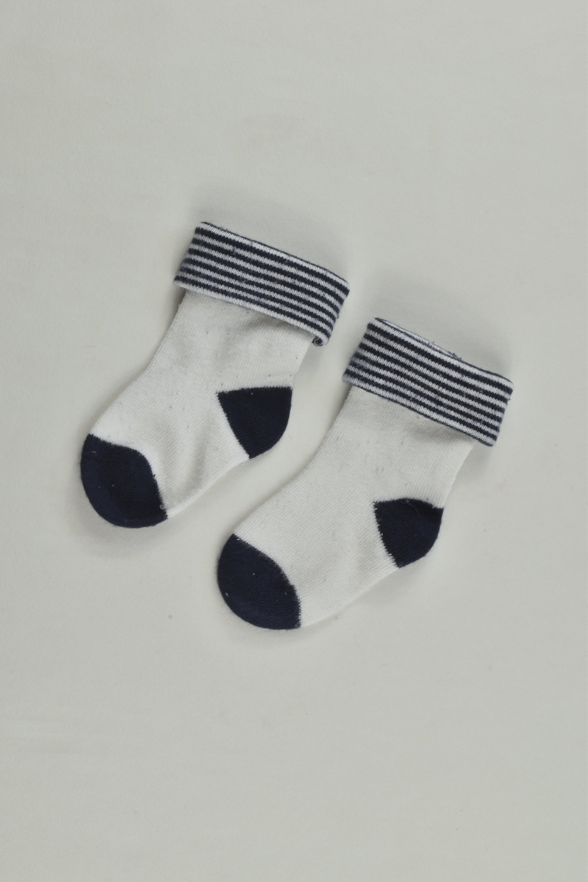 Brand Unknown Size approx 000 months Socks