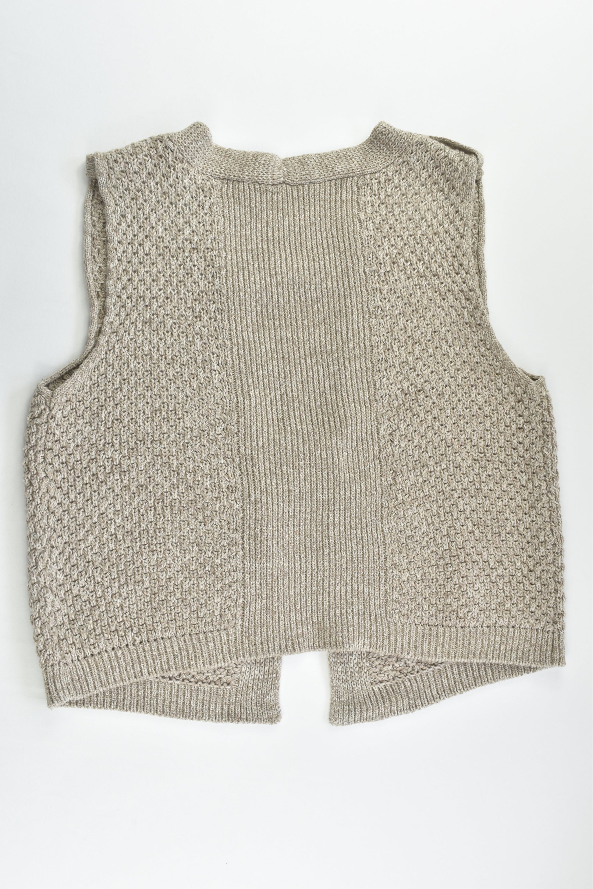 Brand Unknown Size approx 10-12 Knitted Vest