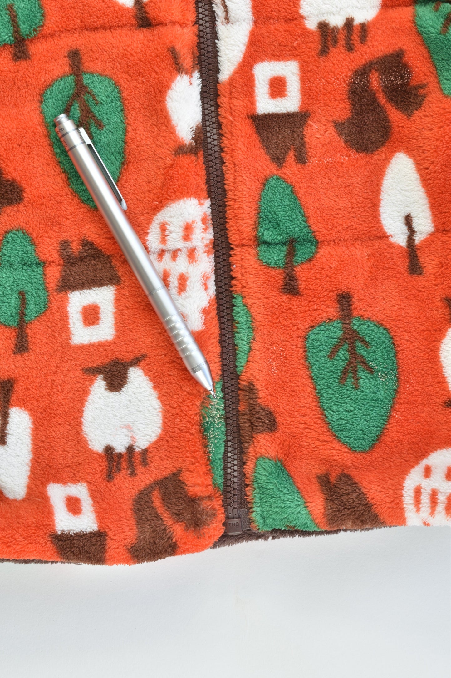 Brand Unknown Size approx 2-3 Vest