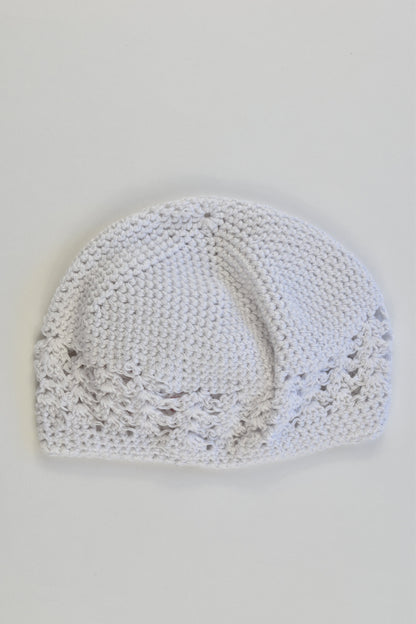 Brand Unknown Size approx 2-4 Knitted Beanie