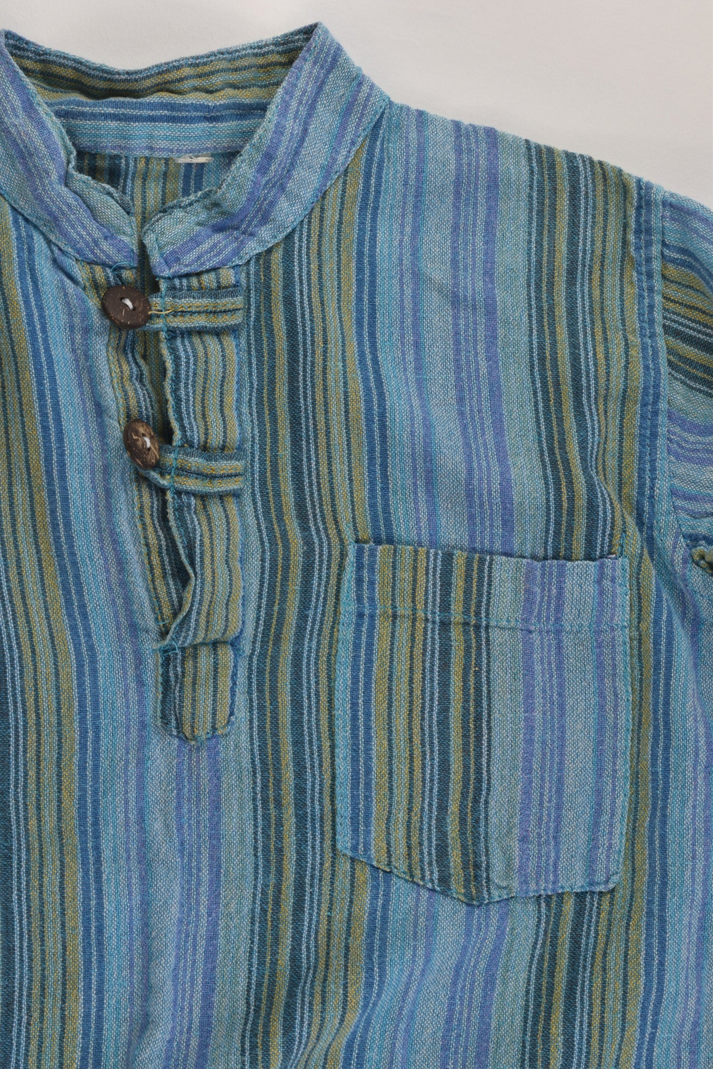 Brand Unknown Size approx 5 Shirt