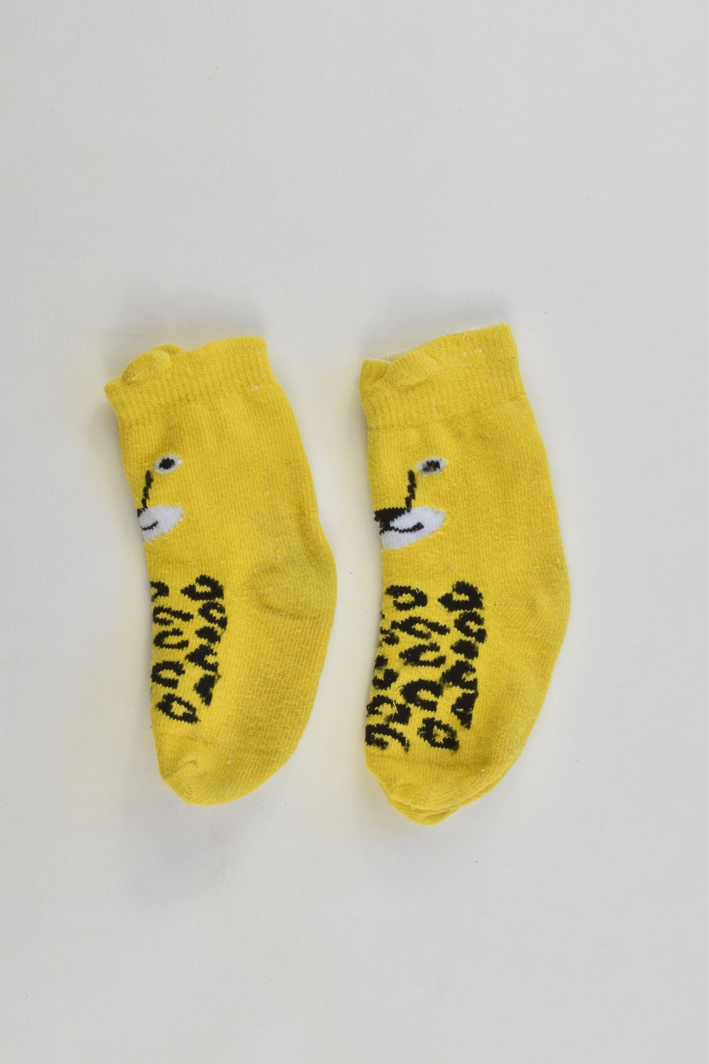Brand Unknown Size approx 6-12 months Leopard Socks