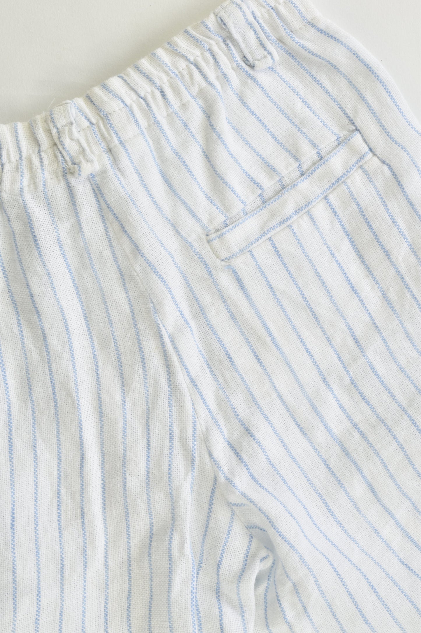Brand Unknown Size approx 6 Linen/Cotton Shorts