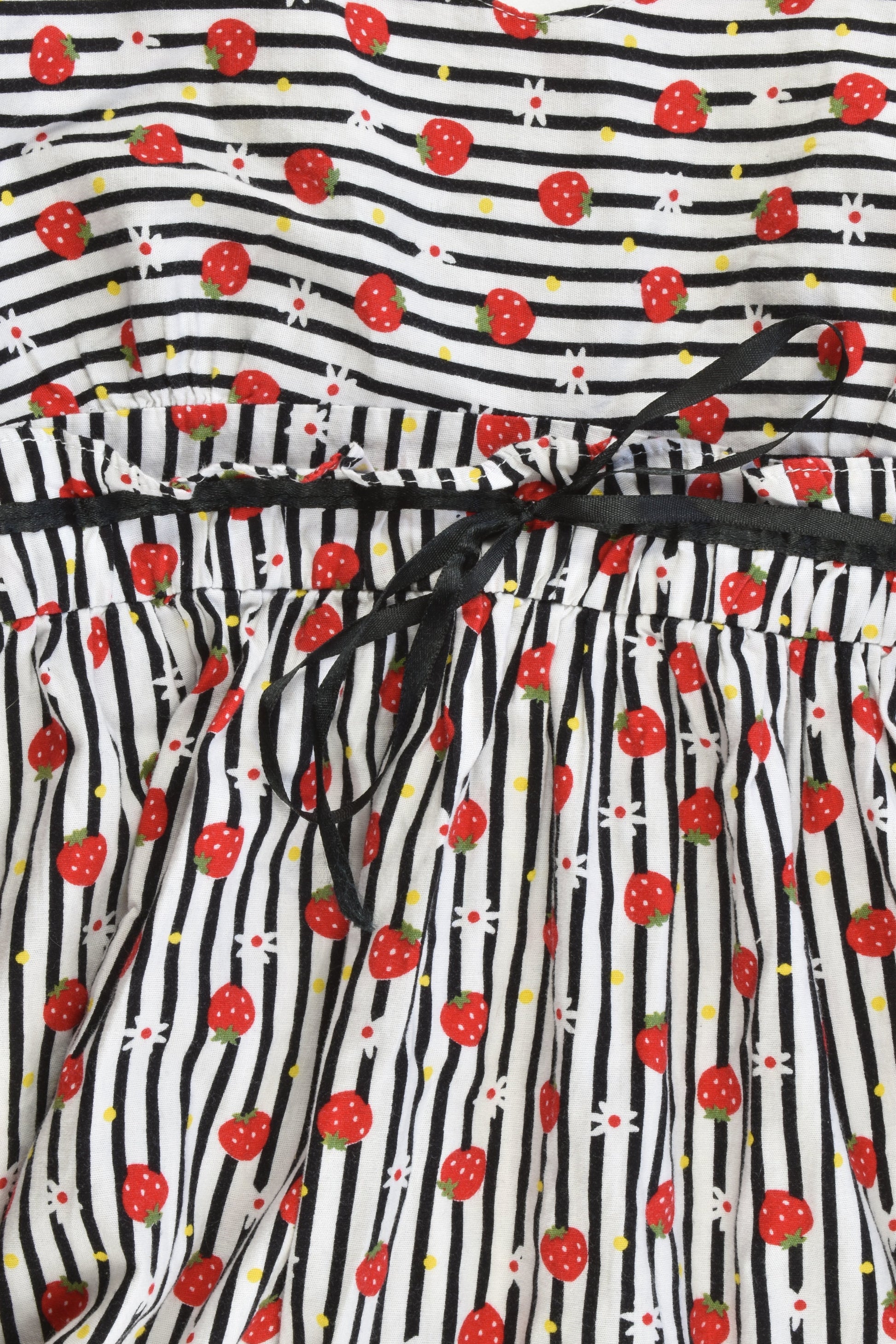 Brand Unknown Size approx 8-10 Top