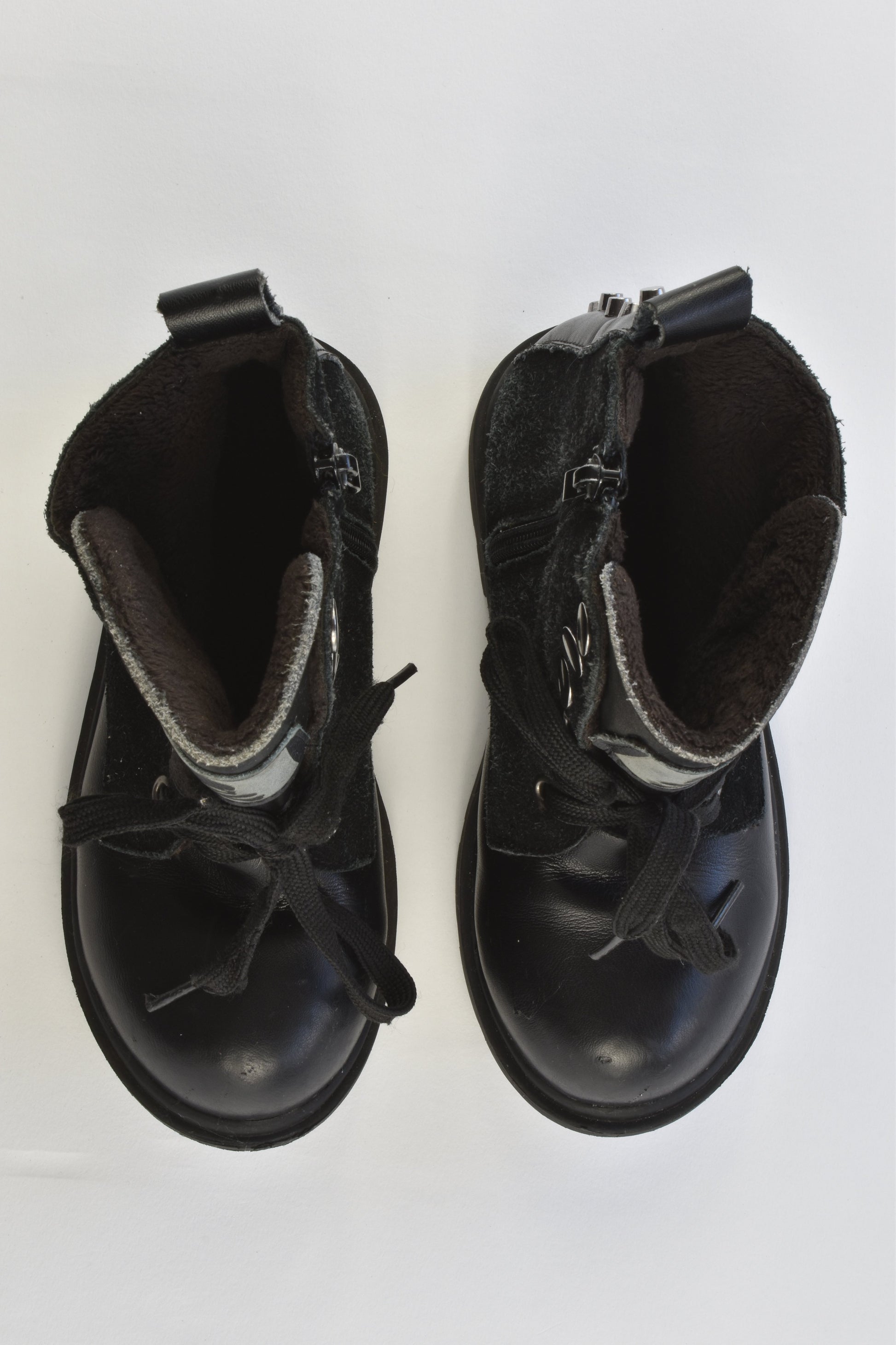 Brand Unknown Size EUR 31 Shoes