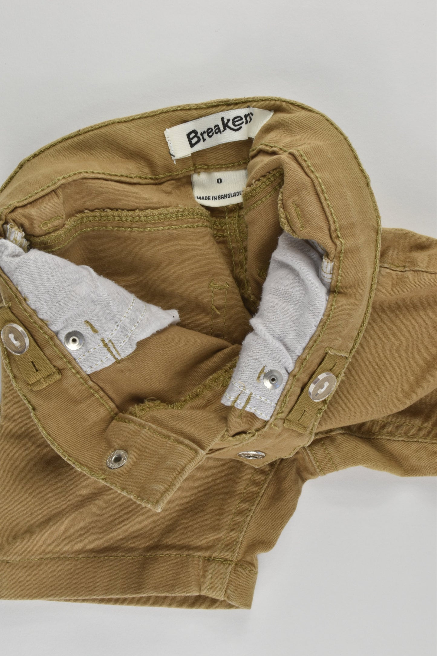 Breakers Size 0 Stretchy Shorts