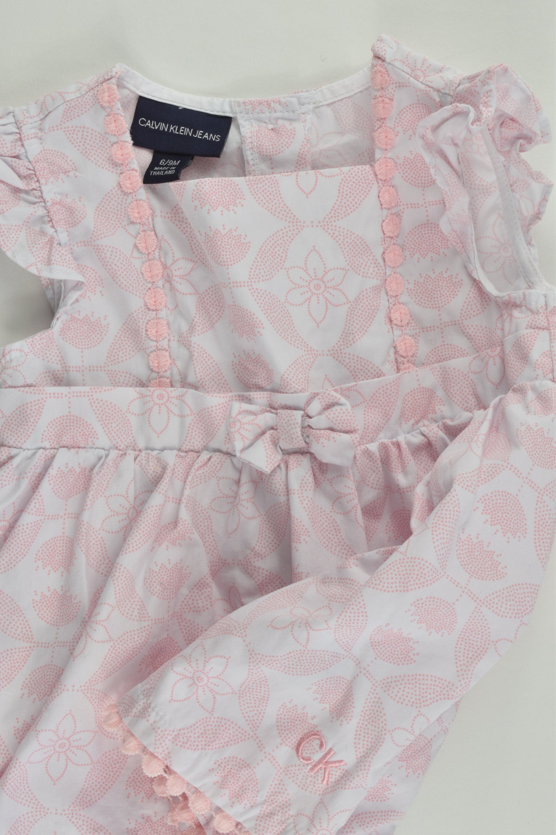 Calvin Klein Jeans Size 0 (6/9 months) Dress