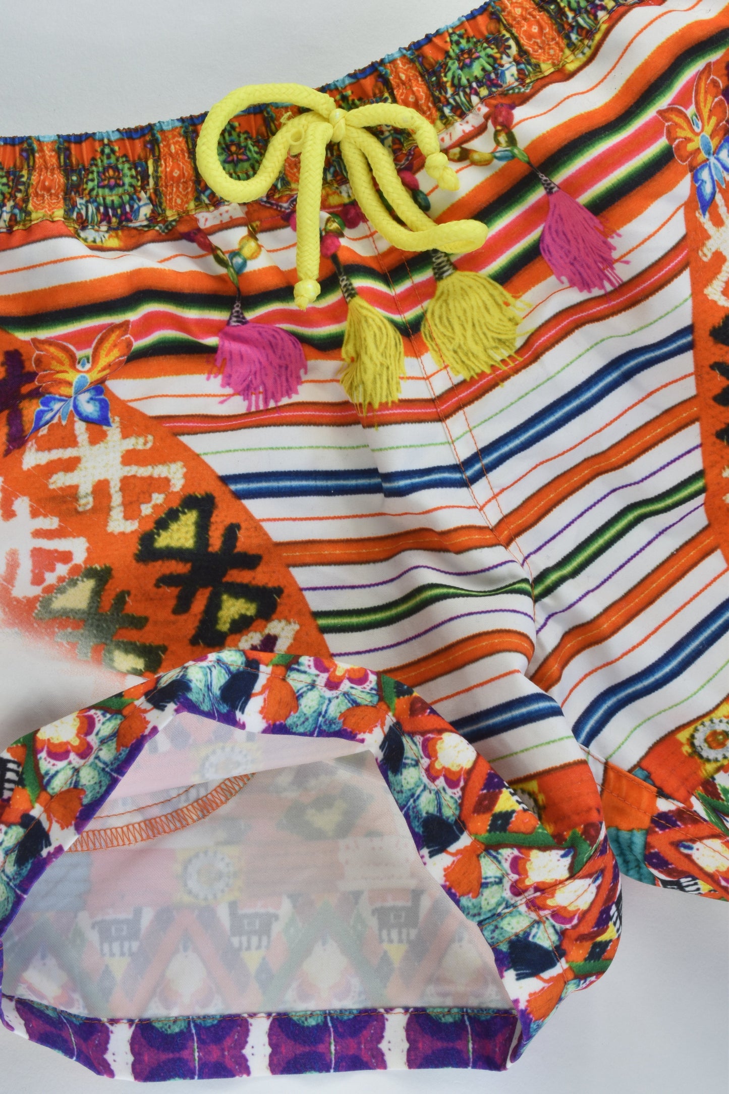 Camilla Size 4 Board Shorts