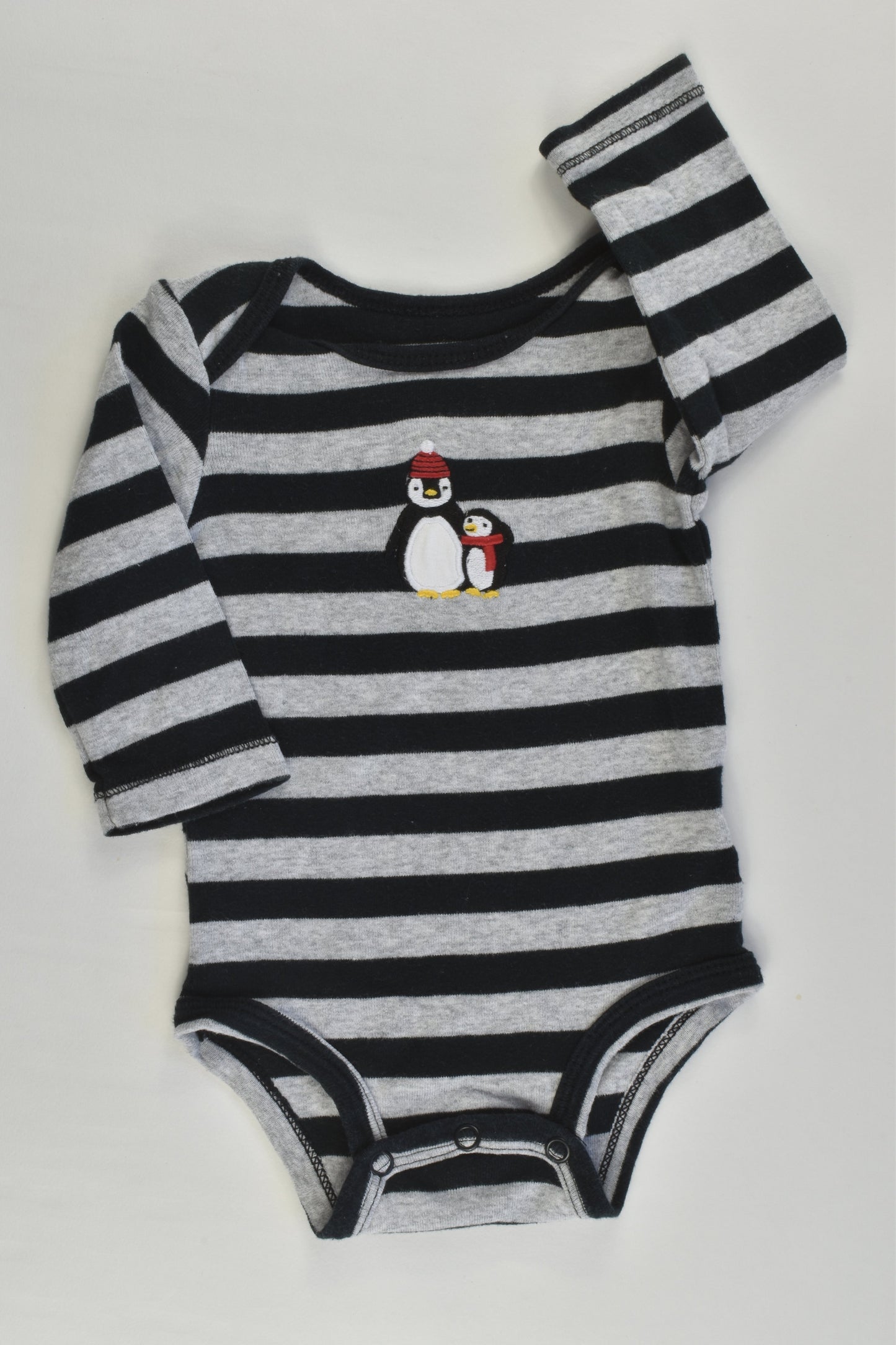 Carter's Size 000 (3 months) Penguin Bodysuit and Pants
