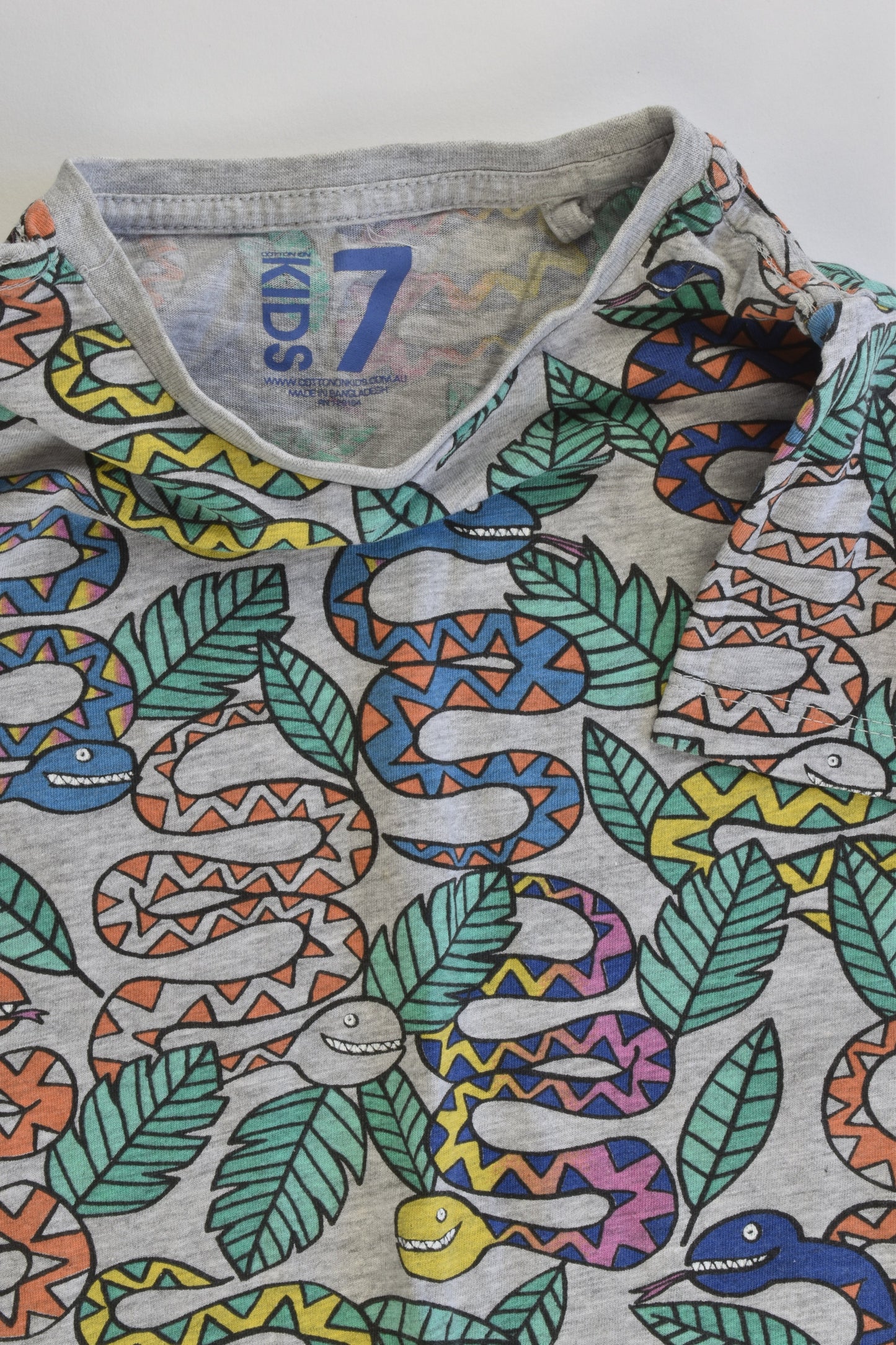 Cotton On Kids Size 7 Snakes T-shirt