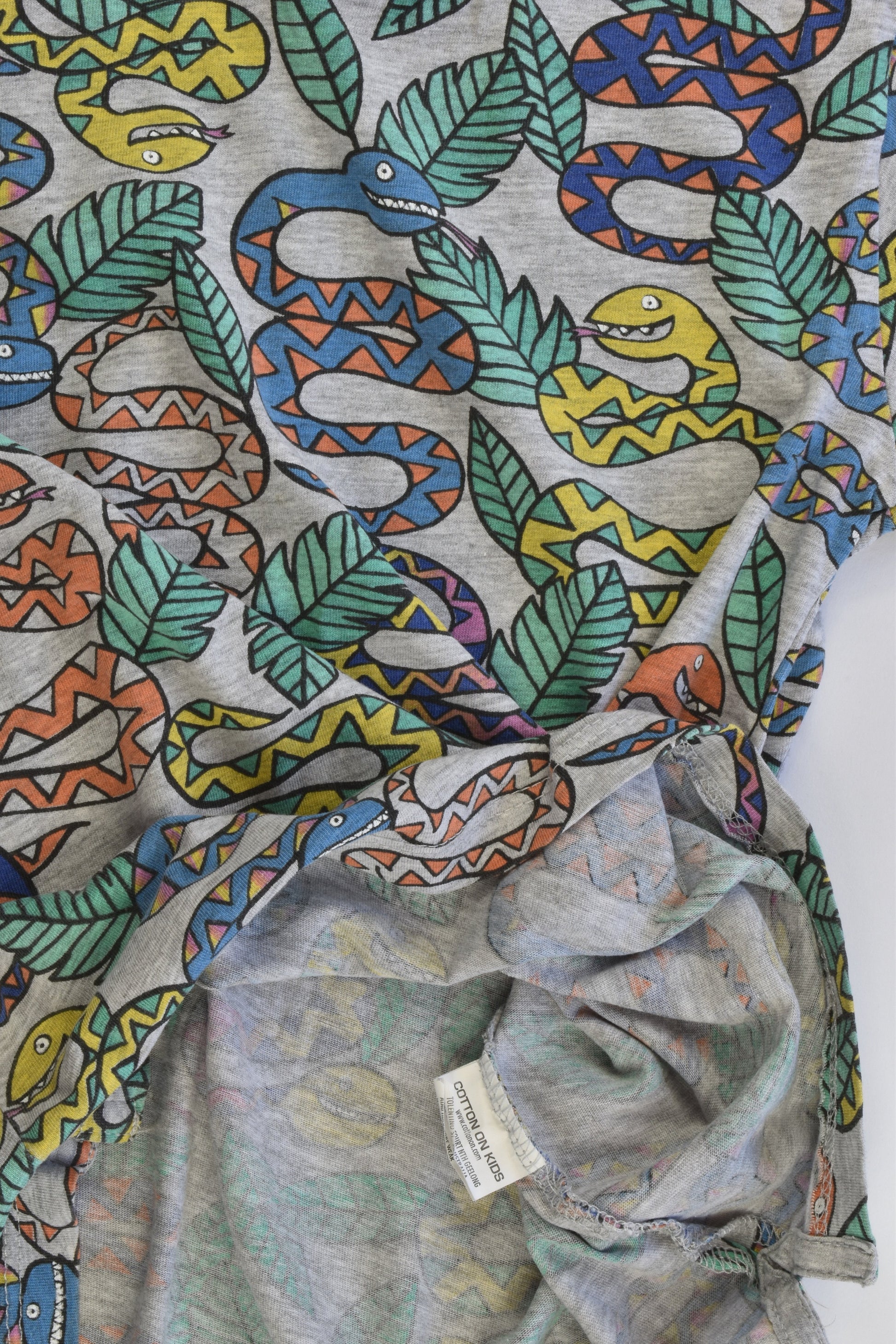 Cotton On Kids Size 7 Snakes T-shirt