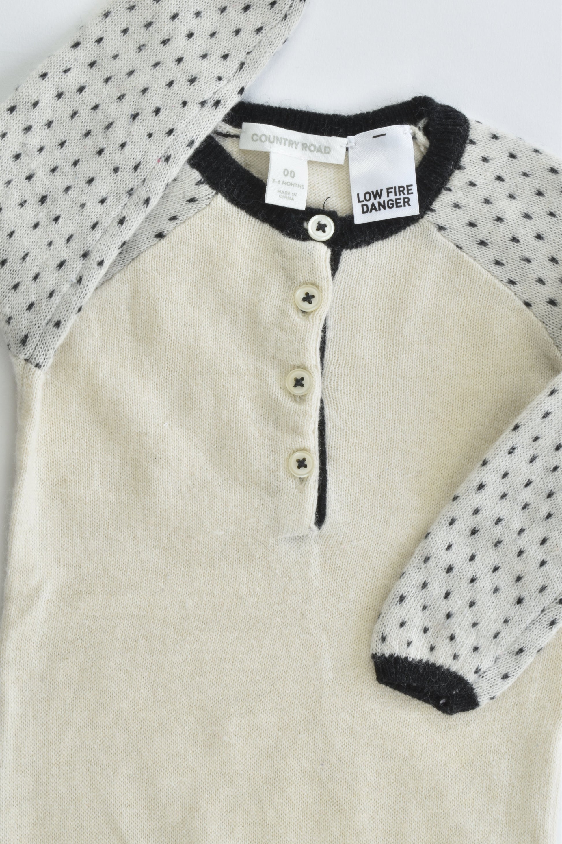 Country Road Size 00 (3-6 months) Woolly Romper