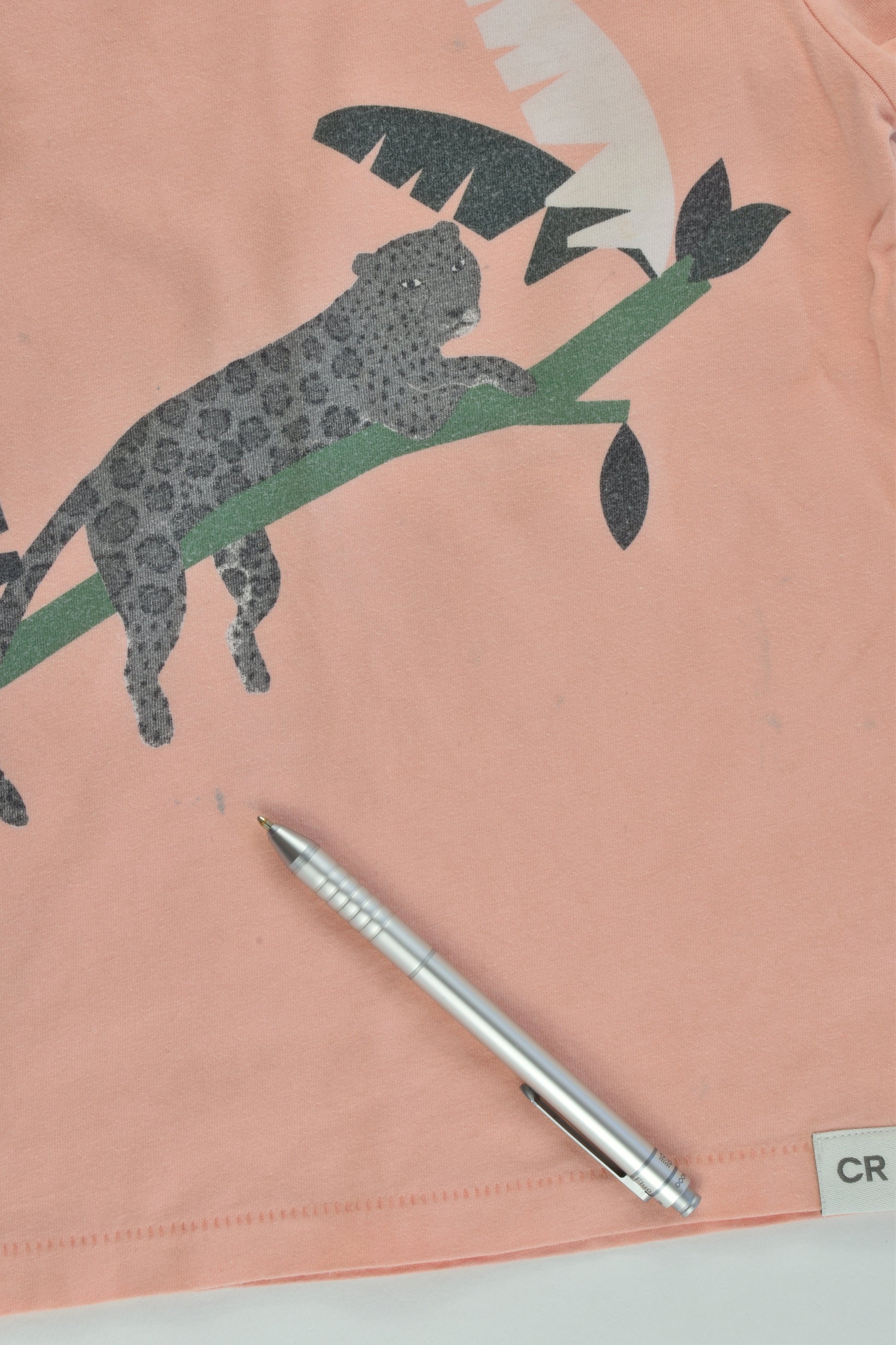 Country Road Size 2 Lepard T-shirt