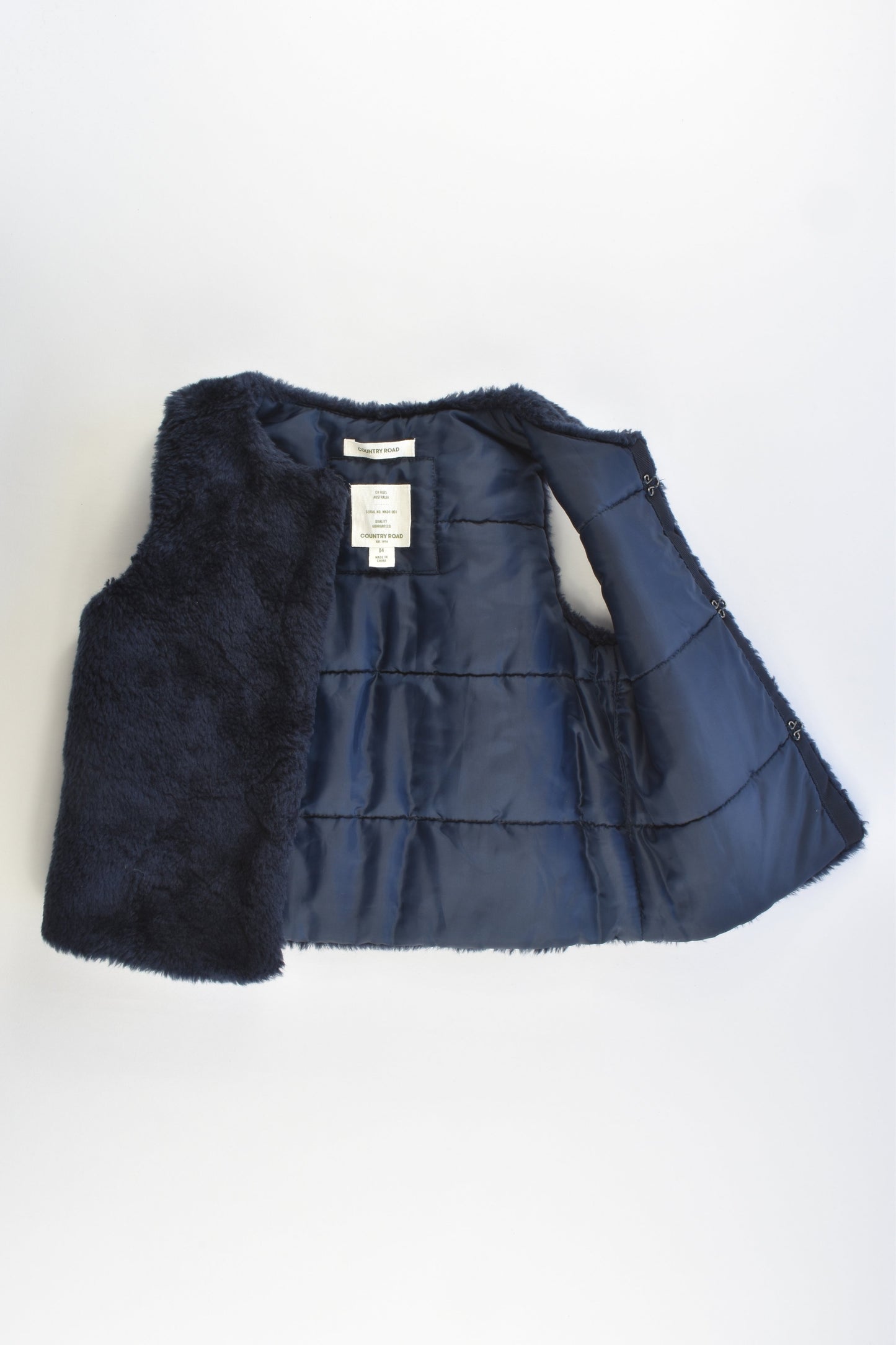 Country Road Size 4 Lined Lightly Padded Fluffy Vest