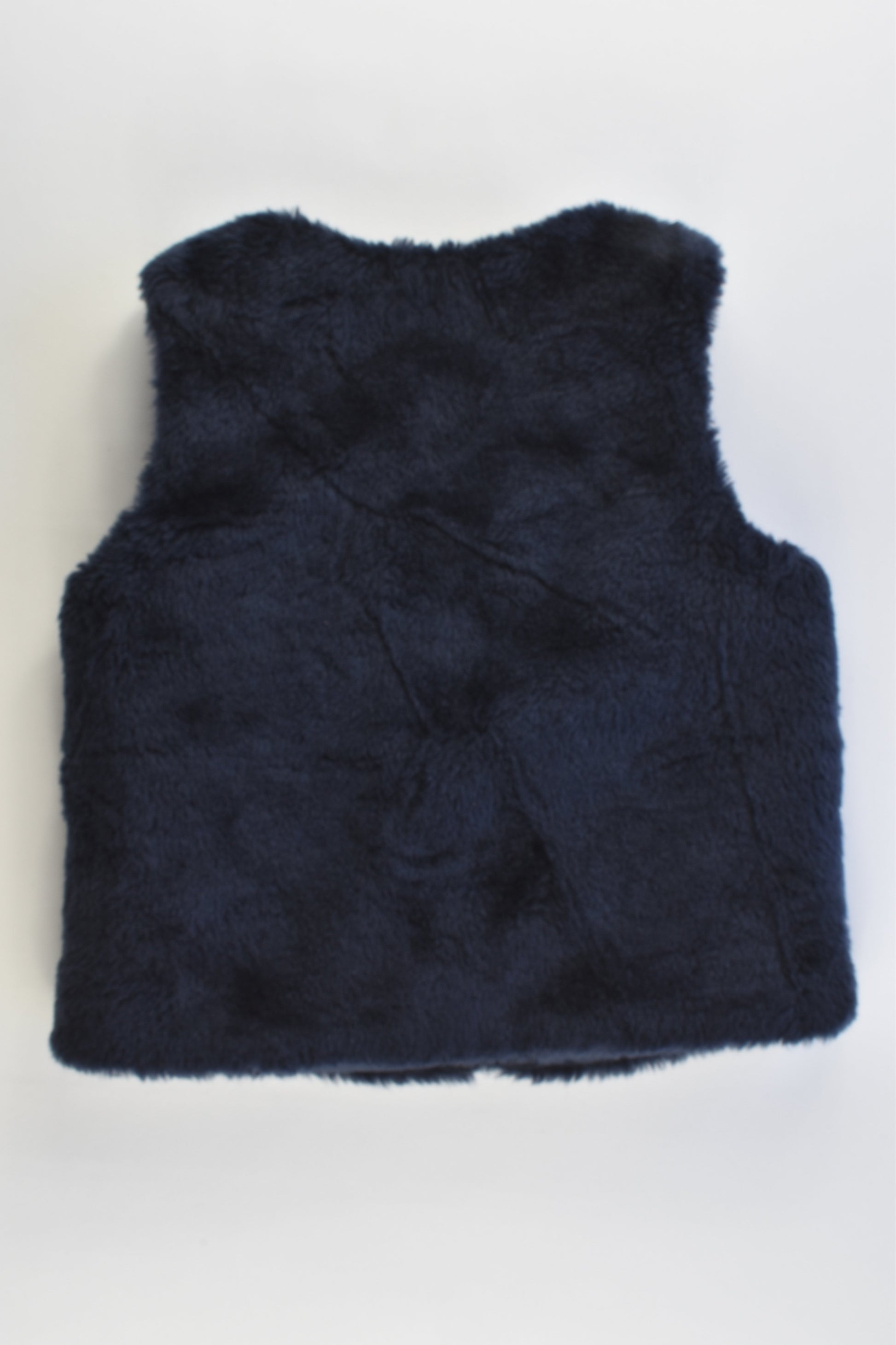 Country Road Size 4 Lined Lightly Padded Fluffy Vest