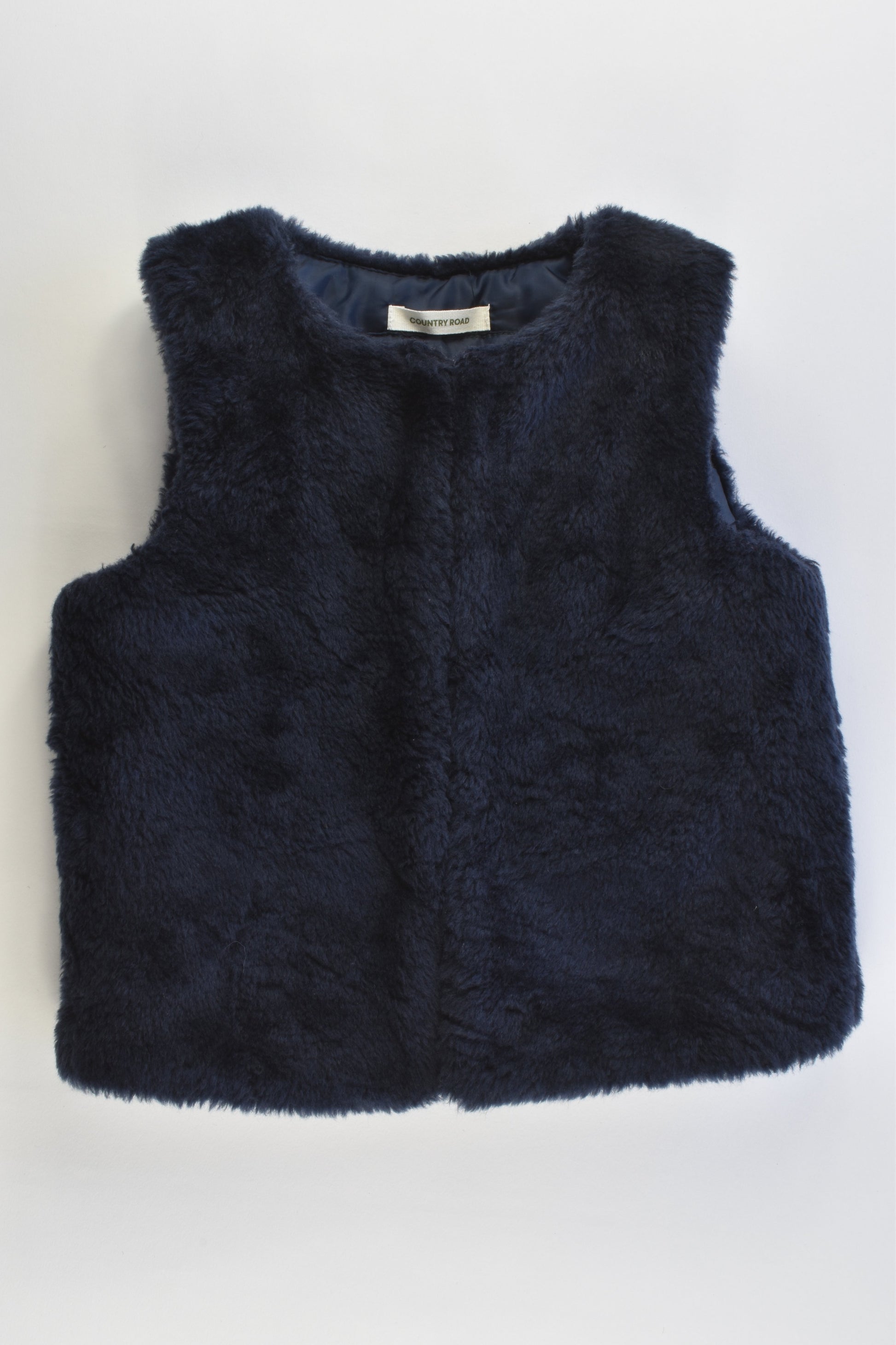 Country Road Size 4 Lined Lightly Padded Fluffy Vest