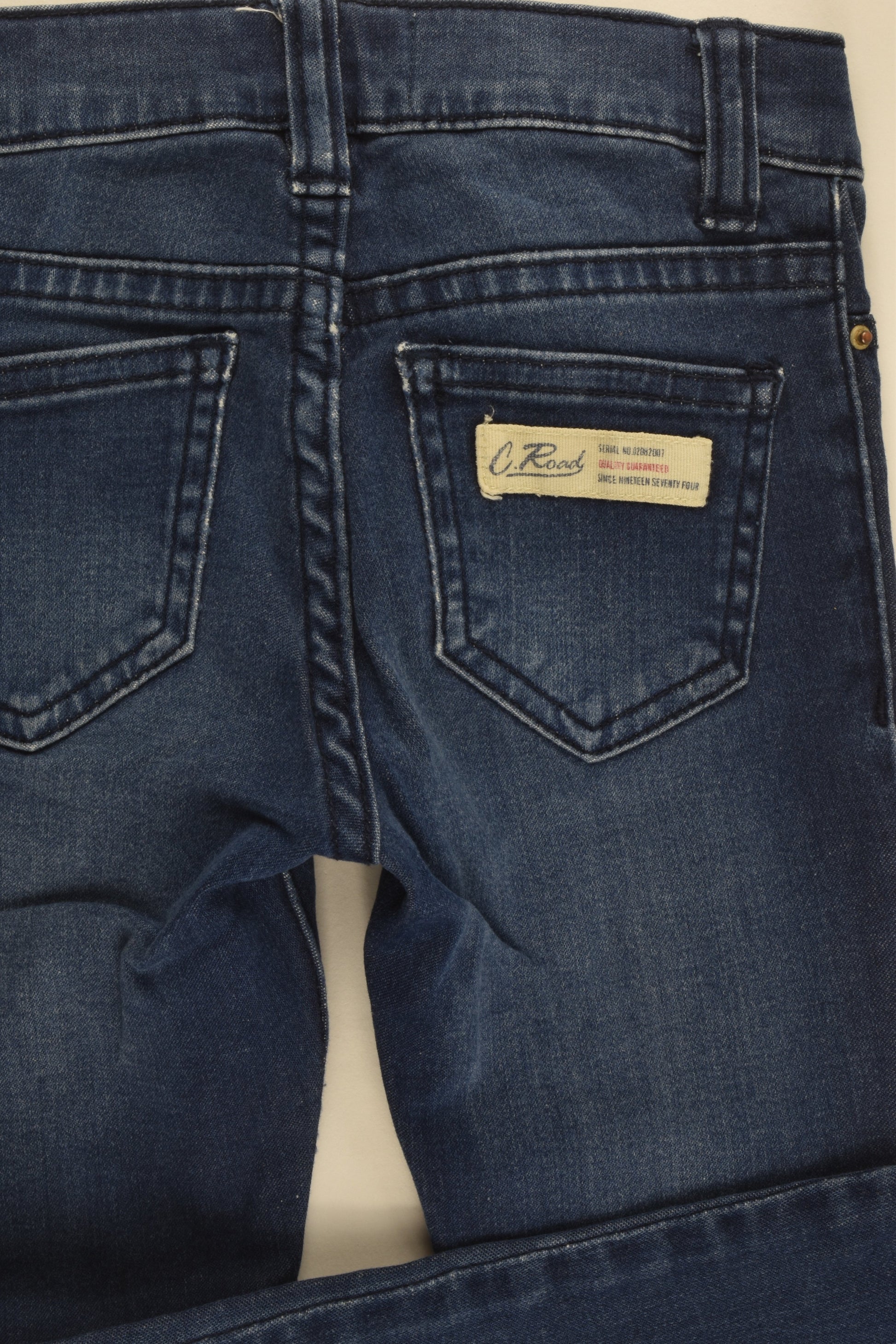 Country Road Size 4 Skinny Leg Stretchy Denim Pants