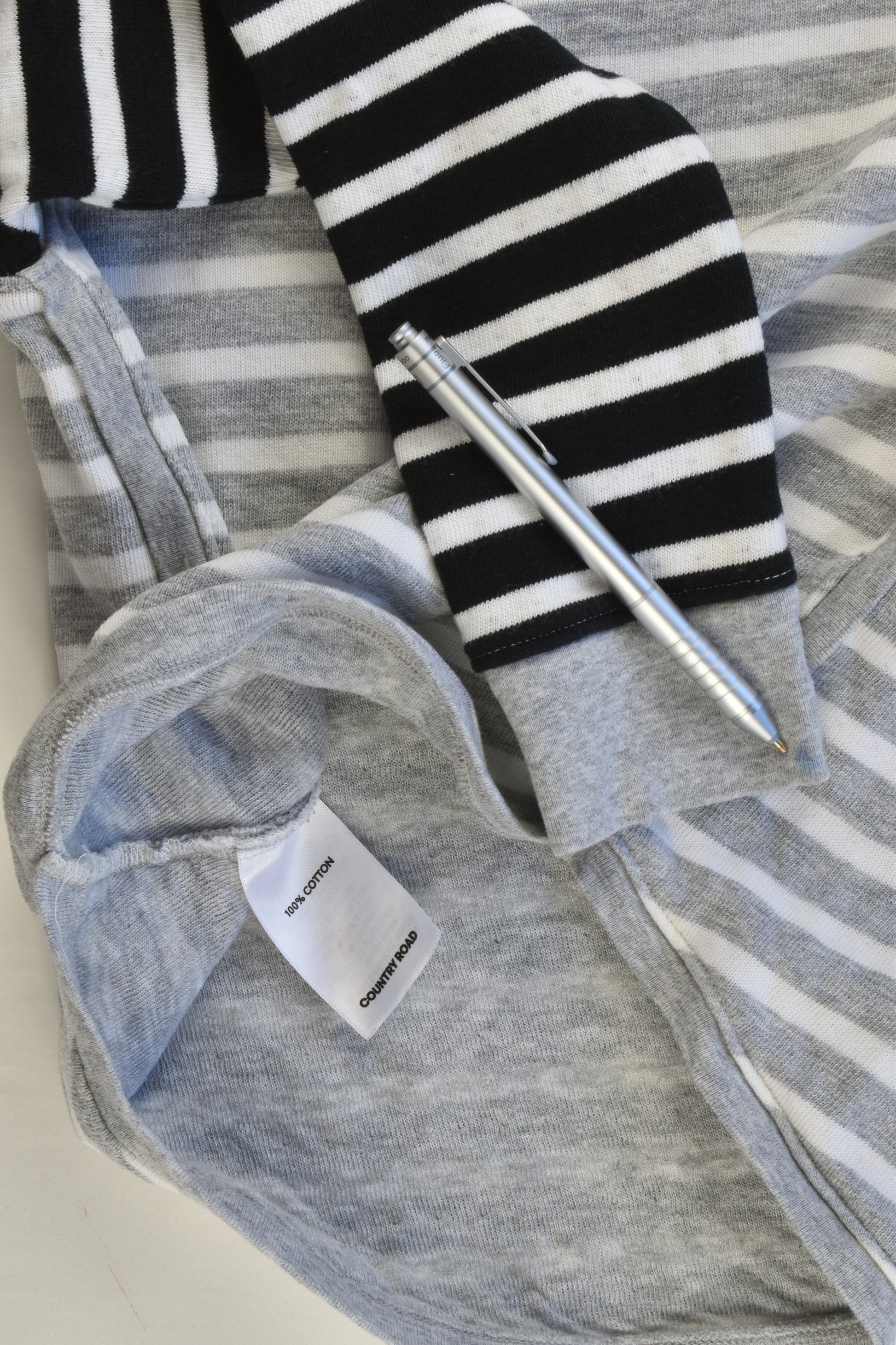 Country Road Size 6 Striped Sweater