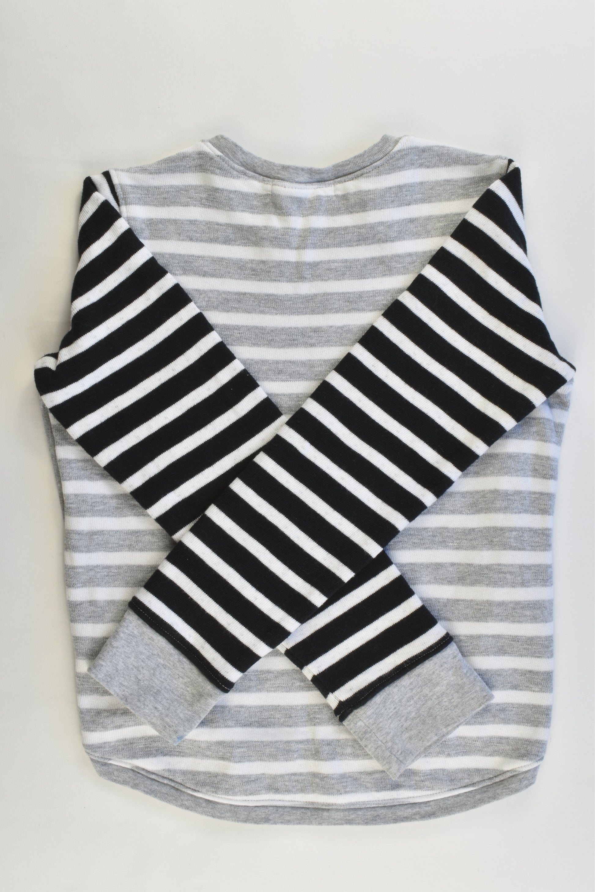 Country Road Size 6 Striped Sweater