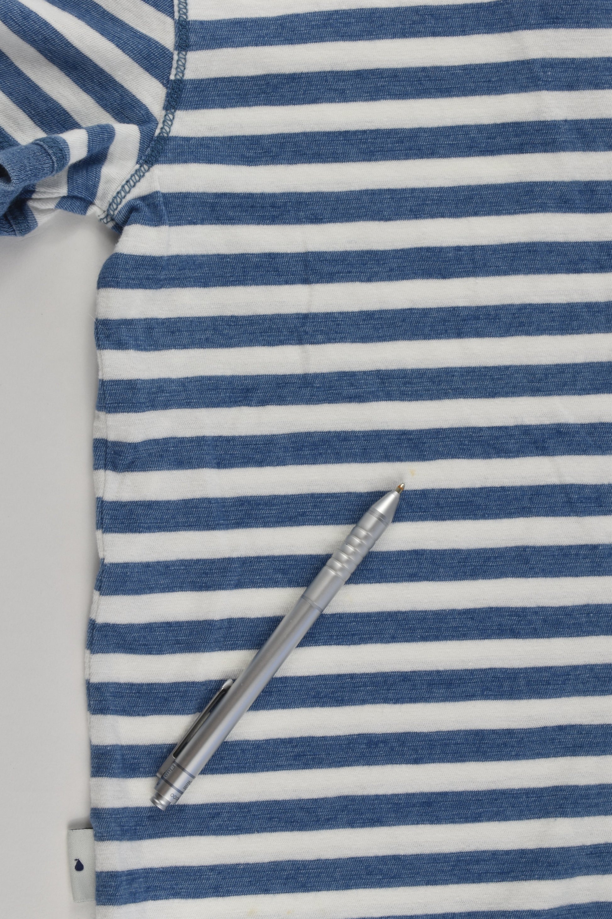 Country Road Size 7 Striped 3 Buttons T-shirt