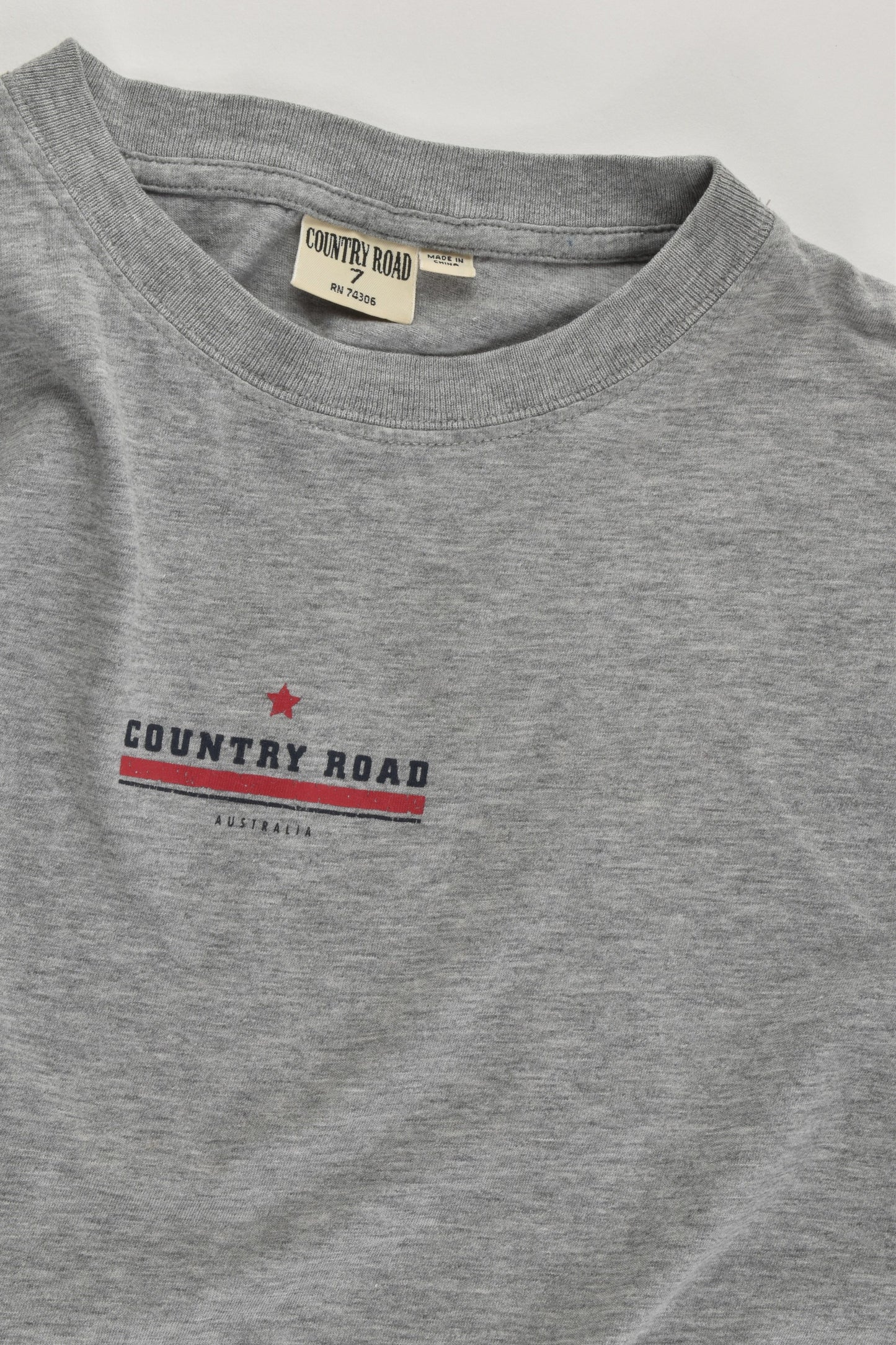 Country Road Size 7 Vintage T-shirt