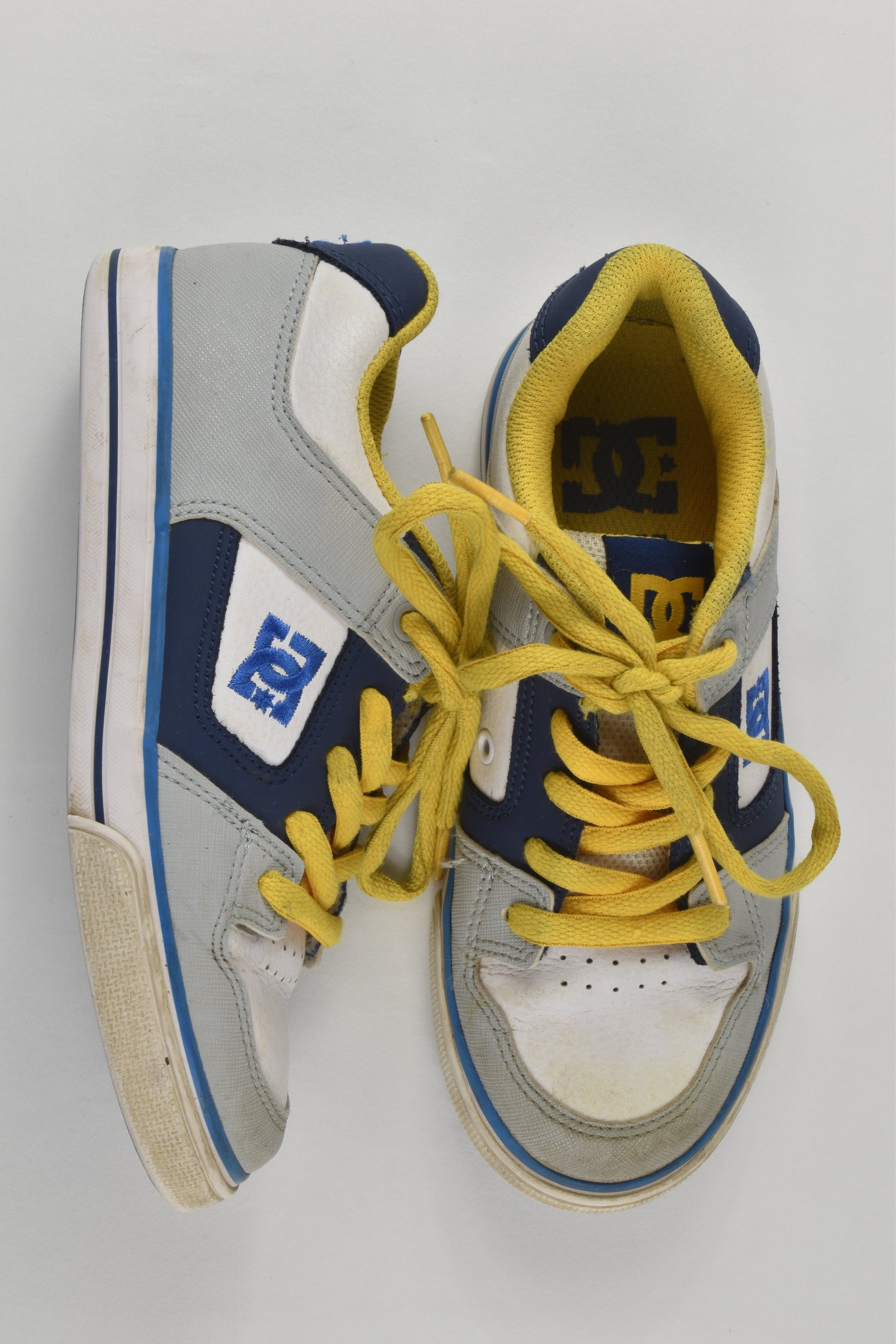 DC Size UK 13 Shoes – MiniMe Preloved Baby and Kids' Clothes