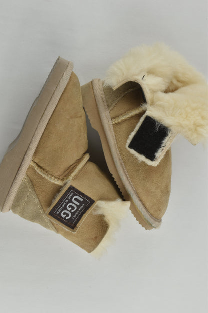 Eagle Wools Size 1 year Ugg Boots