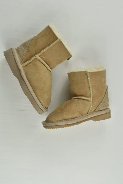 Eagle Wools Size 1 year Ugg Boots