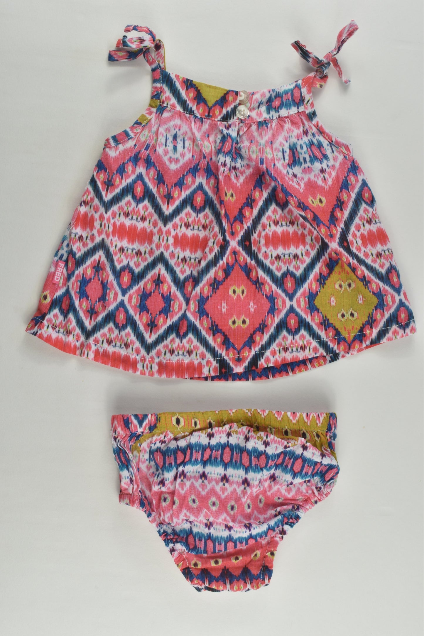 Fred Bare Size 000 Outfit