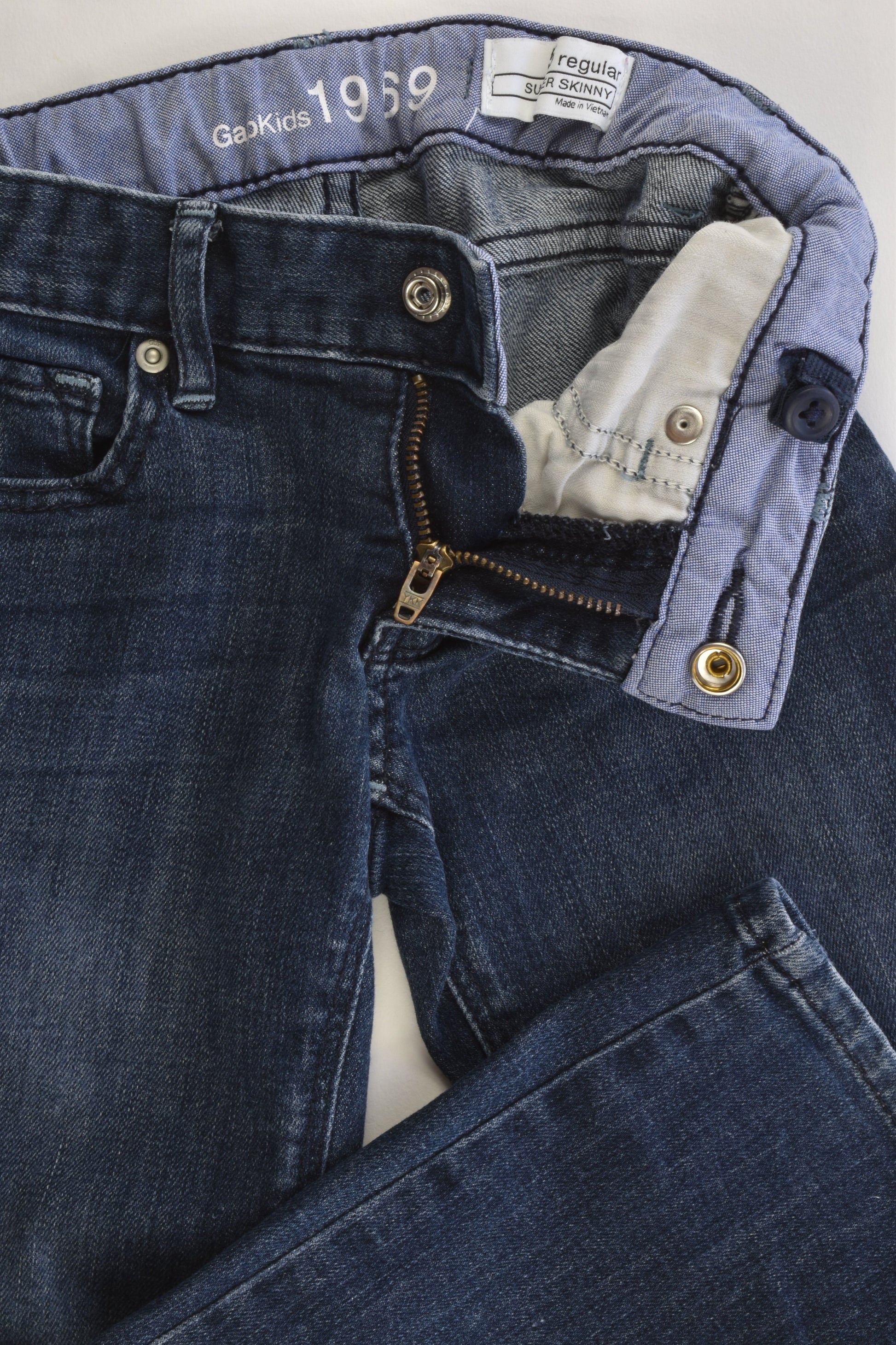 Gap Kids Size 5 Soft and Stretchy Denim Pants