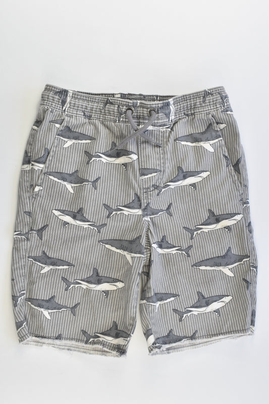 Gap Kids Size 6-7 (120 cm) Sharks Shorts